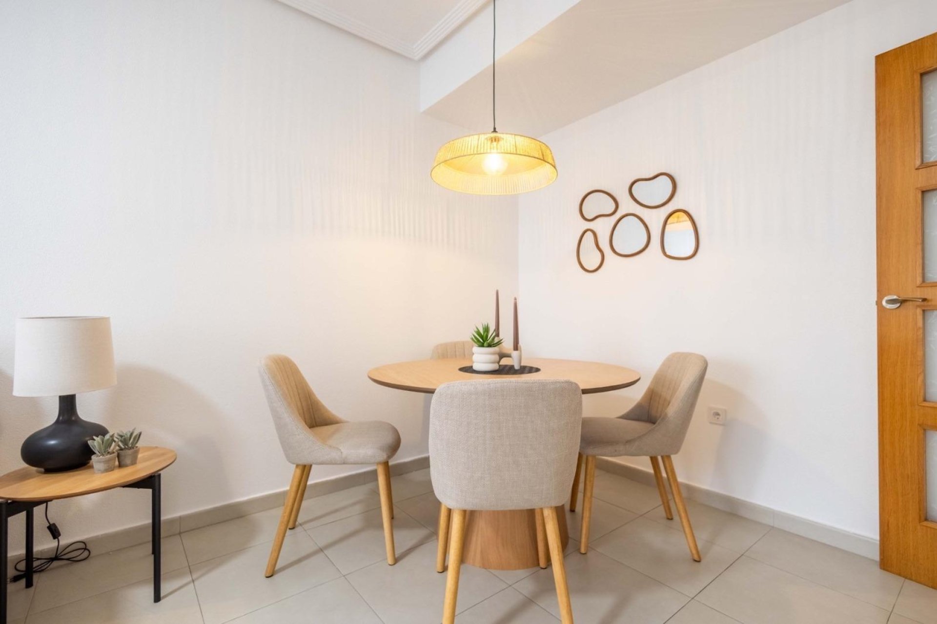 Segunda mano - Apartamento -
Torrevieja - Las Calas