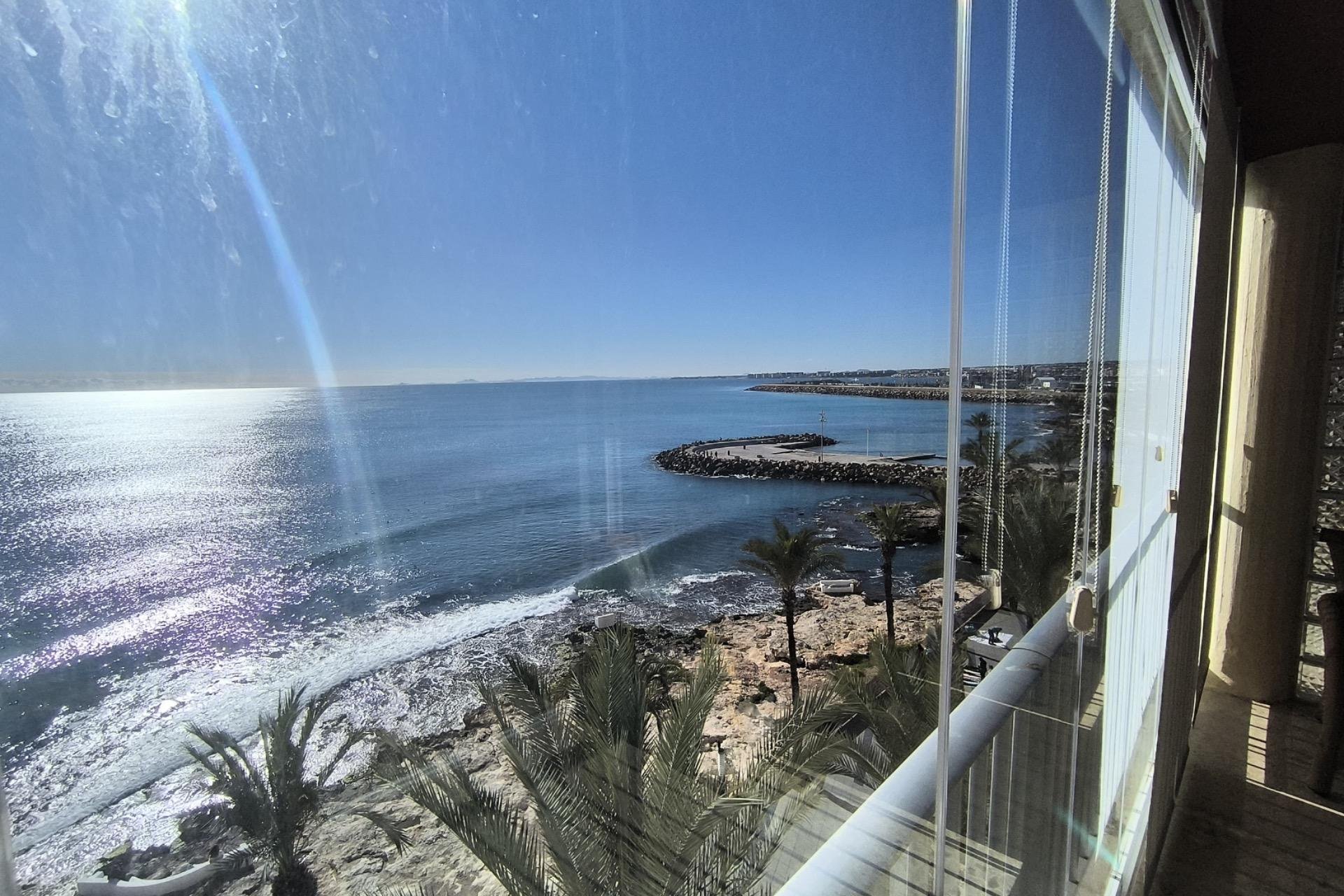 Segunda mano - Apartamento -
Torrevieja - Las Piscinas Naturales