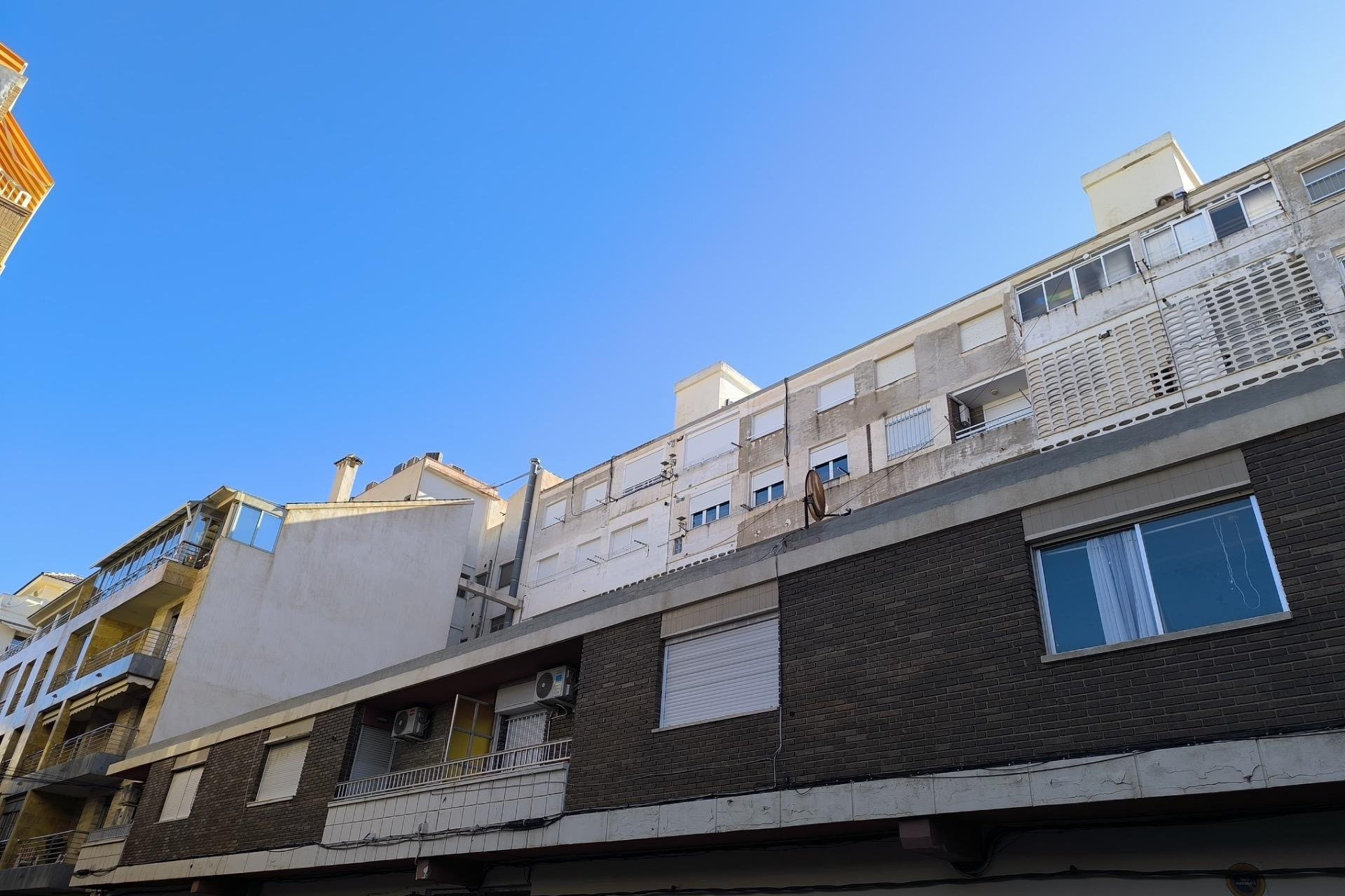 Segunda mano - Apartamento -
Torrevieja - Las Piscinas Naturales