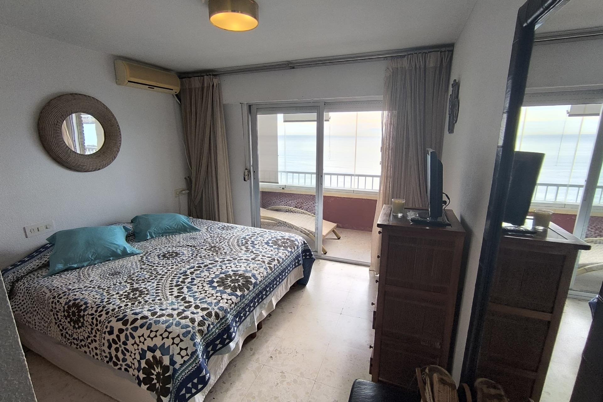 Segunda mano - Apartamento -
Torrevieja - Las Piscinas Naturales