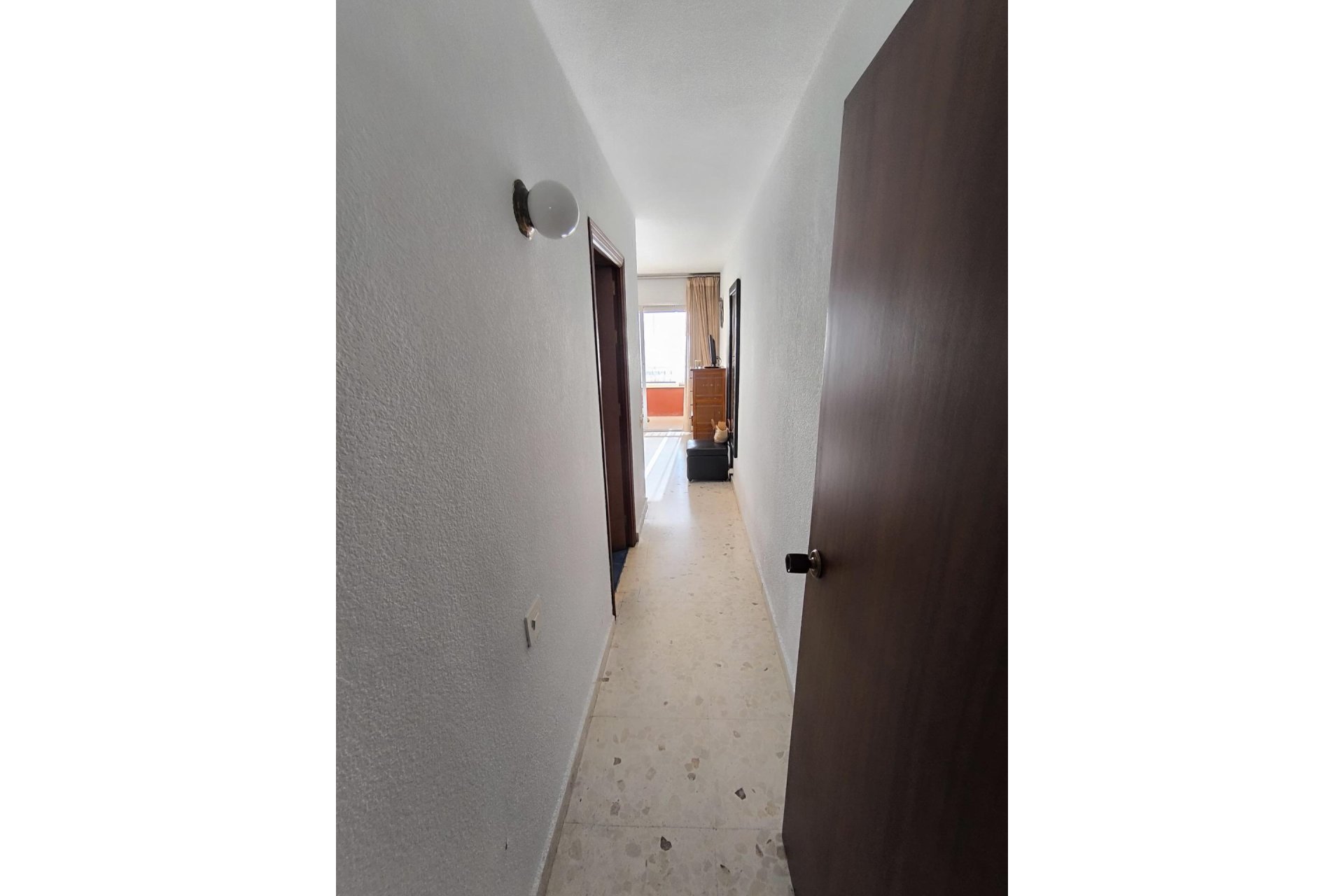 Segunda mano - Apartamento -
Torrevieja - Las Piscinas Naturales