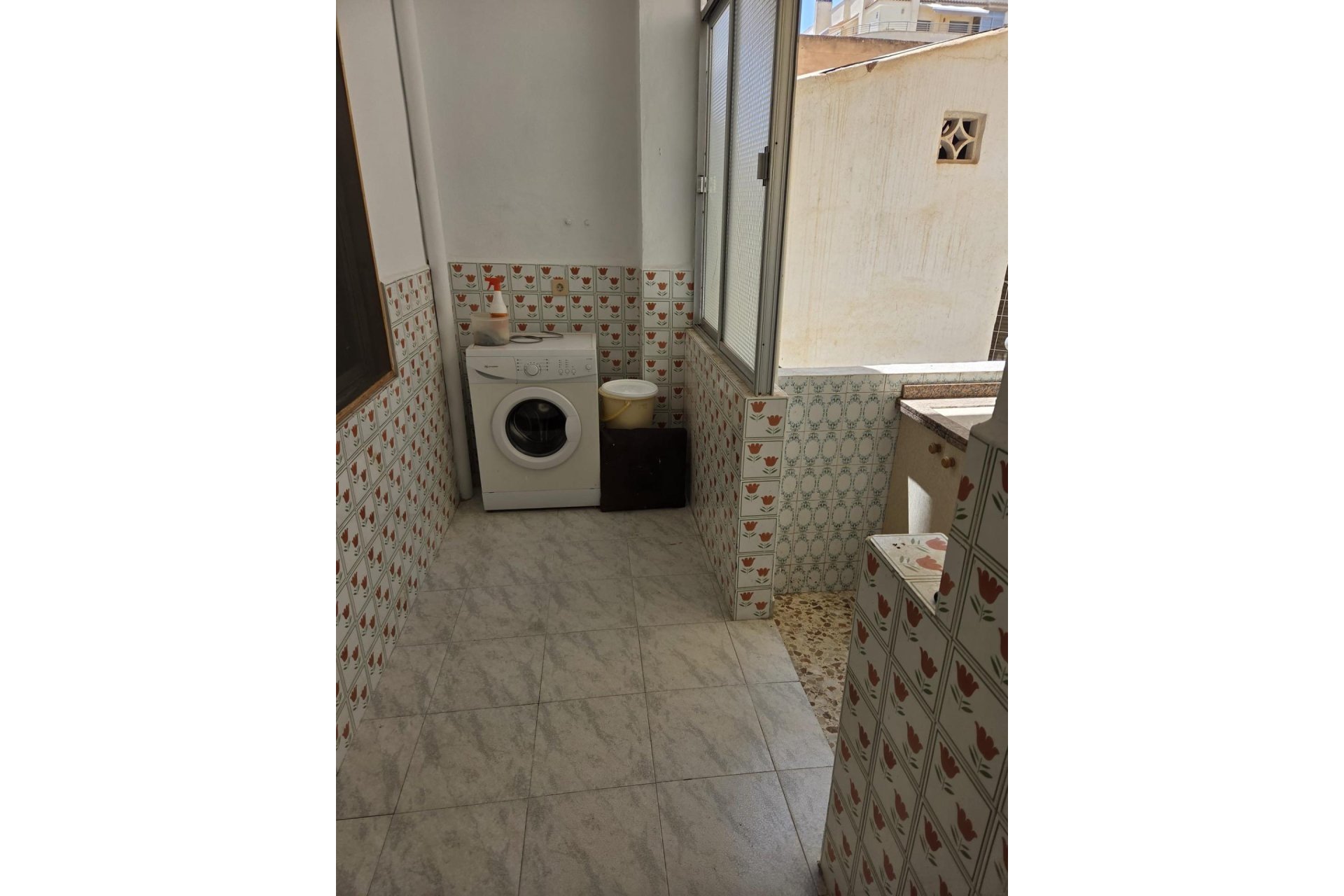 Segunda mano - Apartamento -
Torrevieja - Las Piscinas Naturales