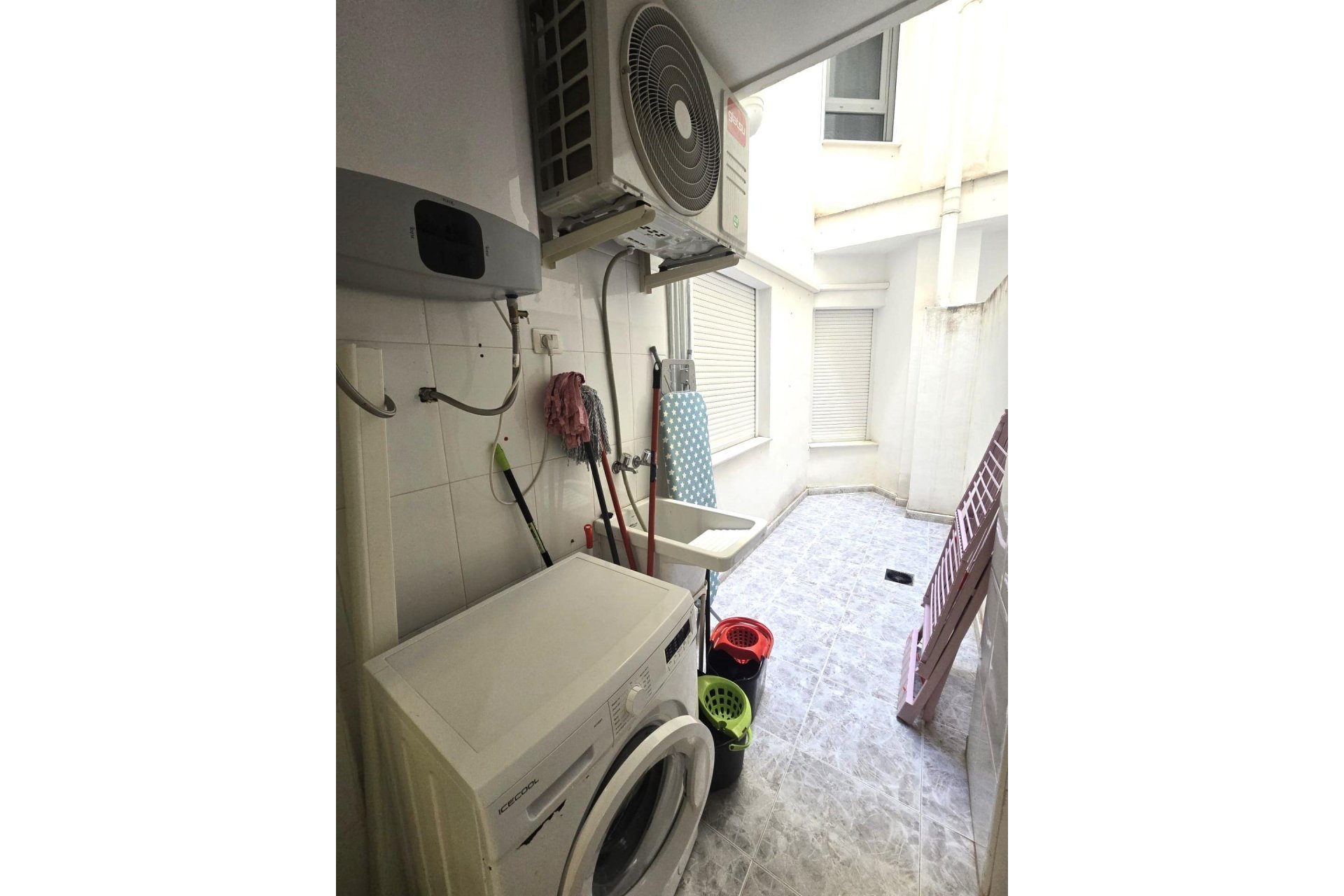 Segunda mano - Apartamento -
Torrevieja - Las Piscinas Naturales