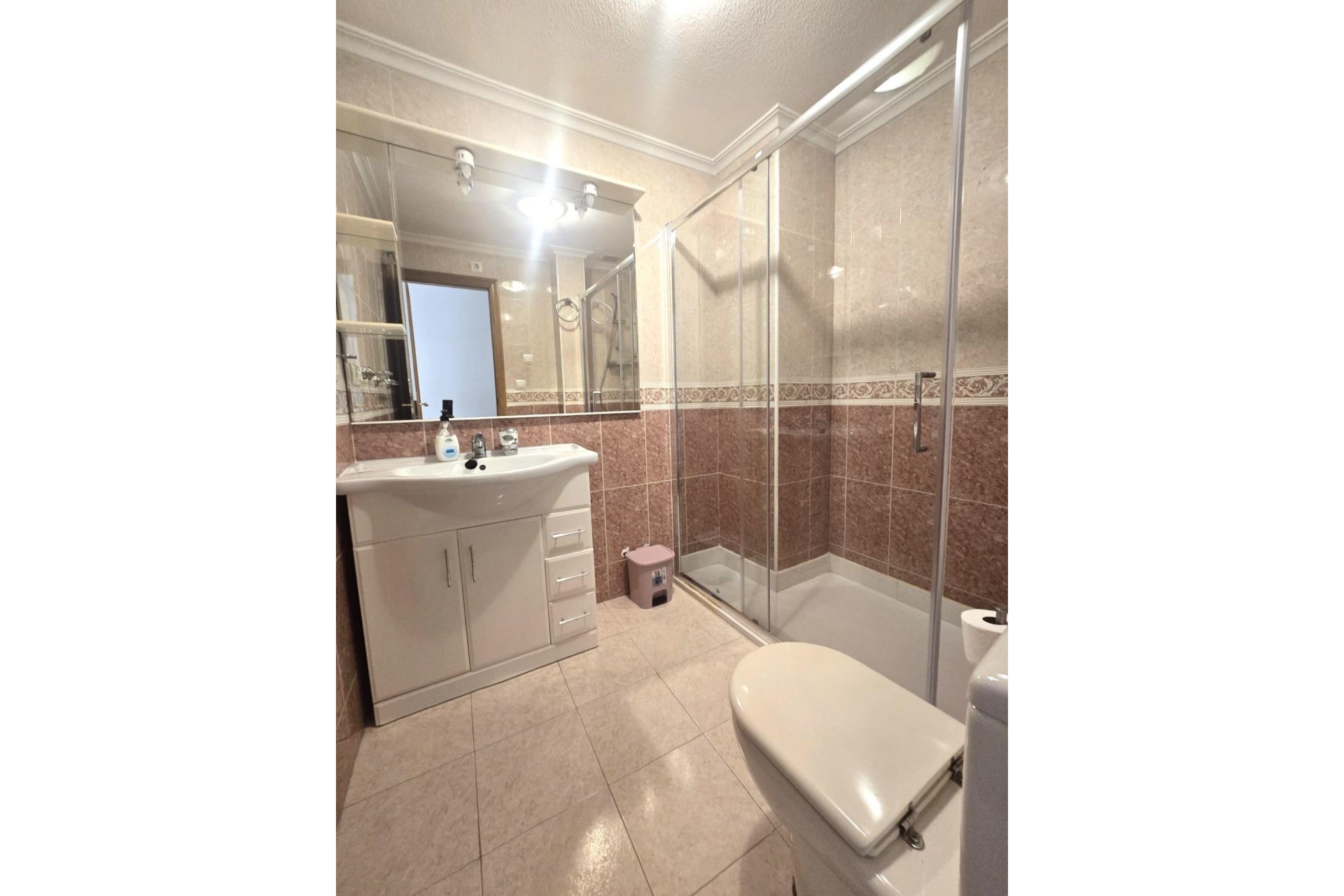 Segunda mano - Apartamento -
Torrevieja - Las Piscinas Naturales