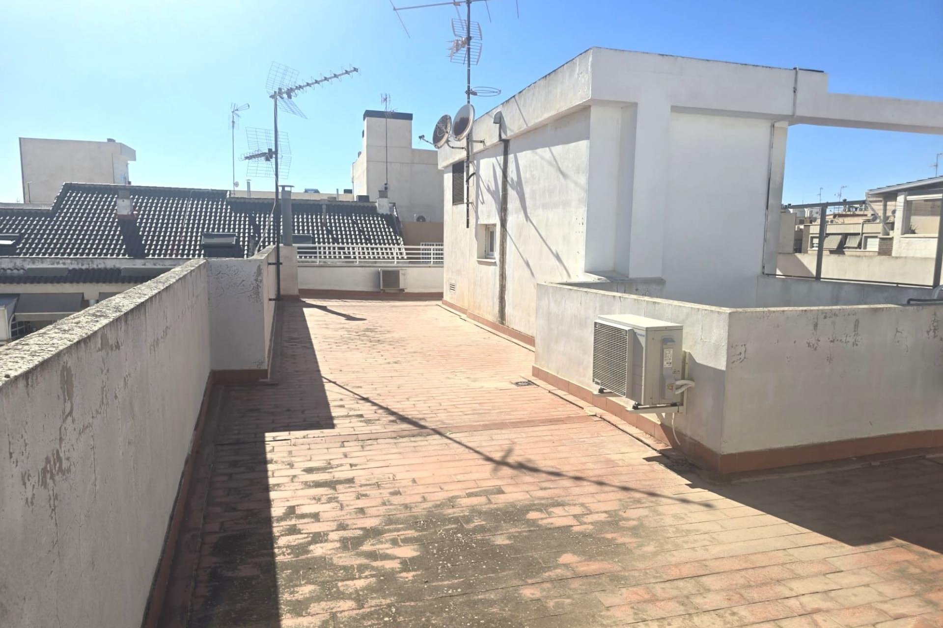 Segunda mano - Apartamento -
Torrevieja - Las Piscinas Naturales