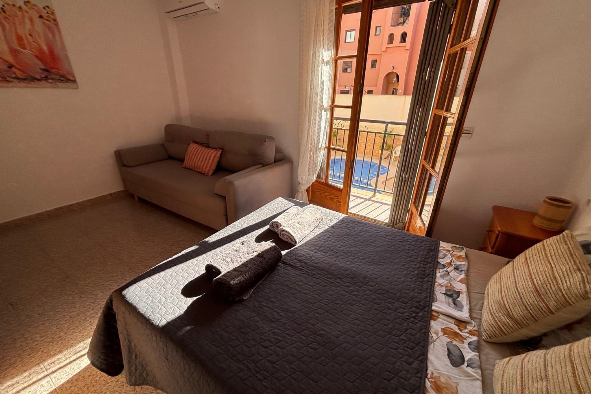 Segunda mano - Apartamento -
Torrevieja - Los Frutales