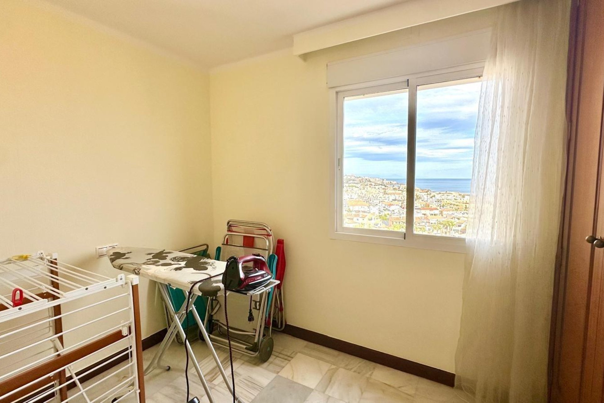 Segunda mano - Apartamento -
Torrevieja - Los Frutales