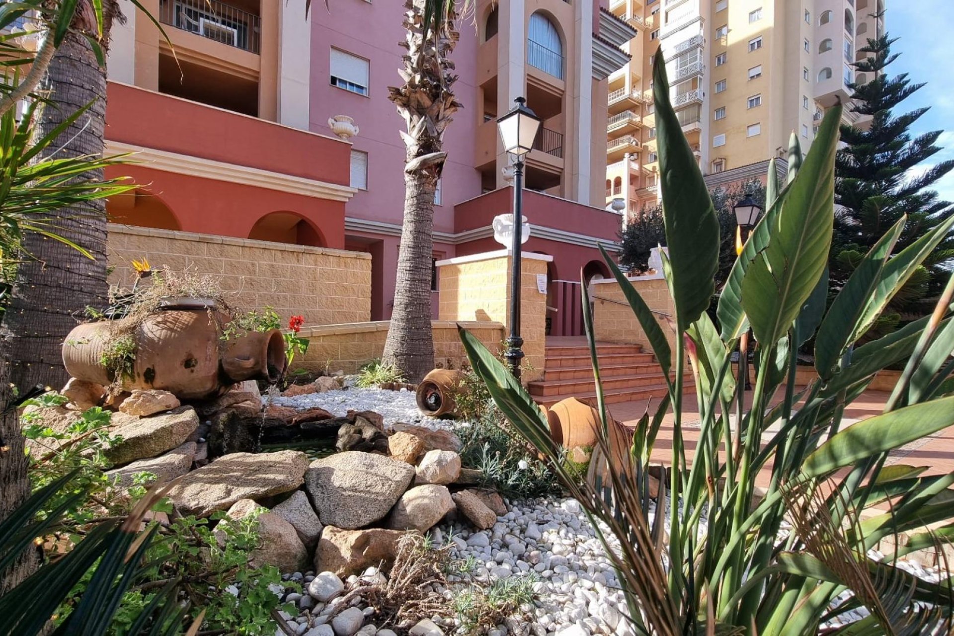 Segunda mano - Apartamento -
Torrevieja - Los Frutales