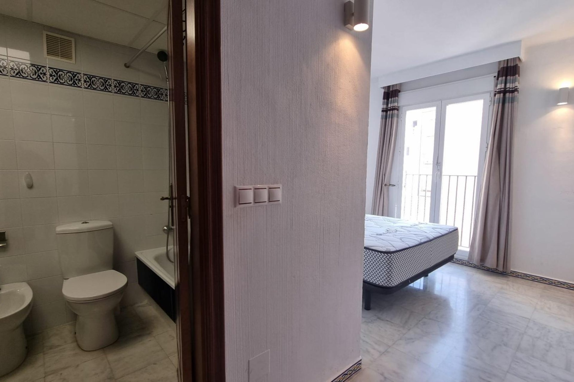Segunda mano - Apartamento -
Torrevieja - Los Frutales