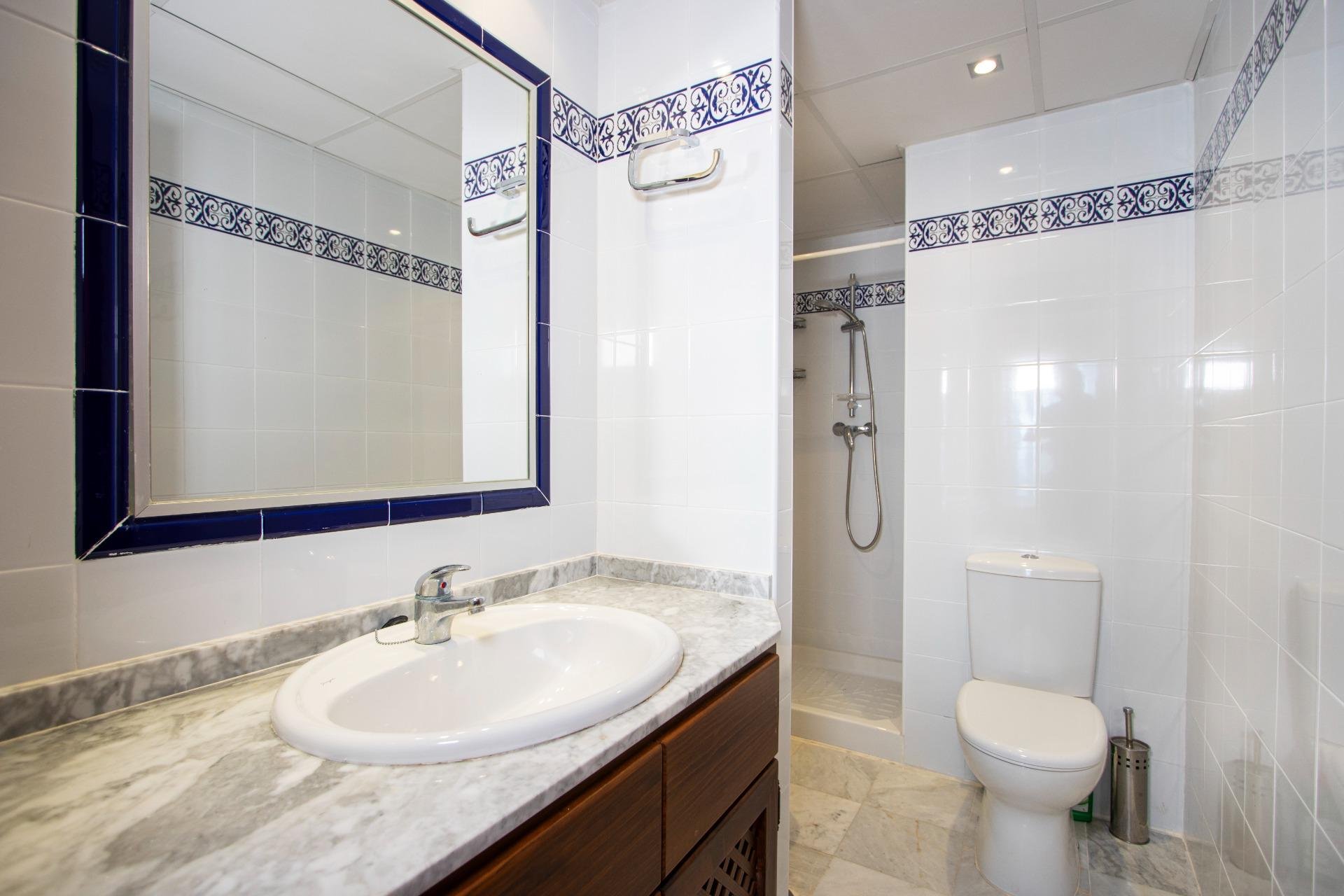 Segunda mano - Apartamento -
Torrevieja - Los Frutales