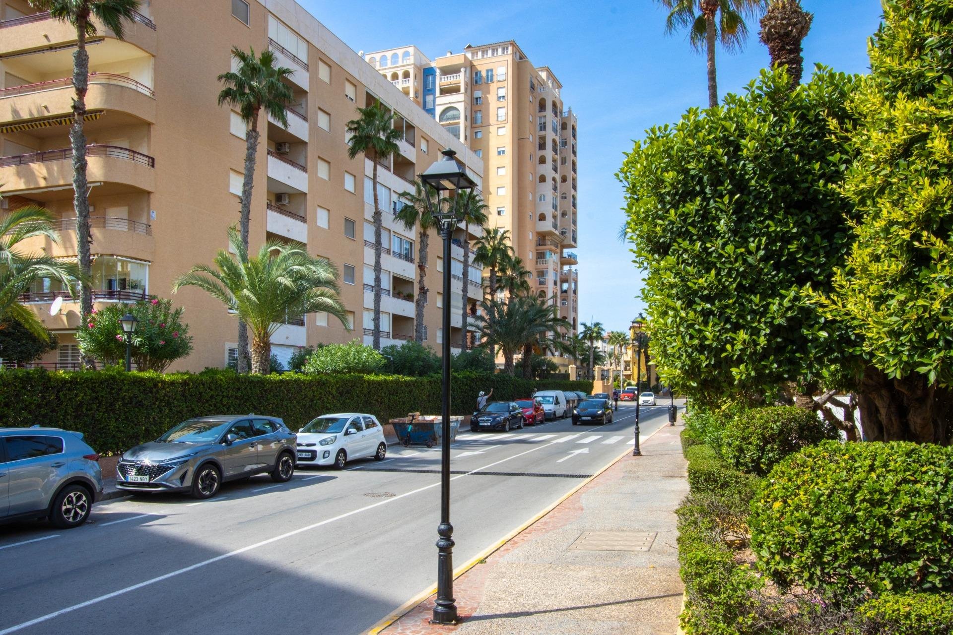 Segunda mano - Apartamento -
Torrevieja - Los Frutales
