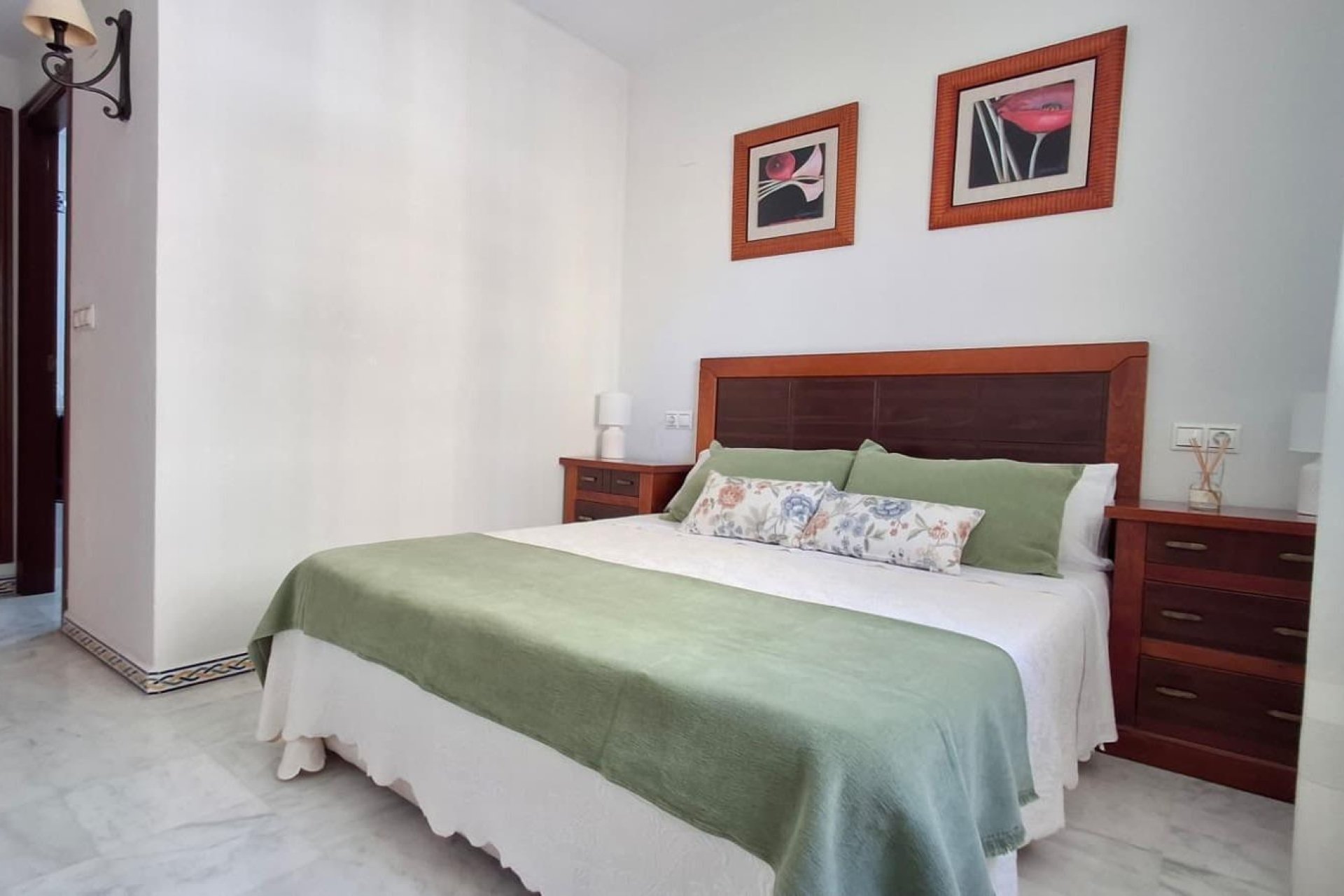 Segunda mano - Apartamento -
Torrevieja - Los Frutales