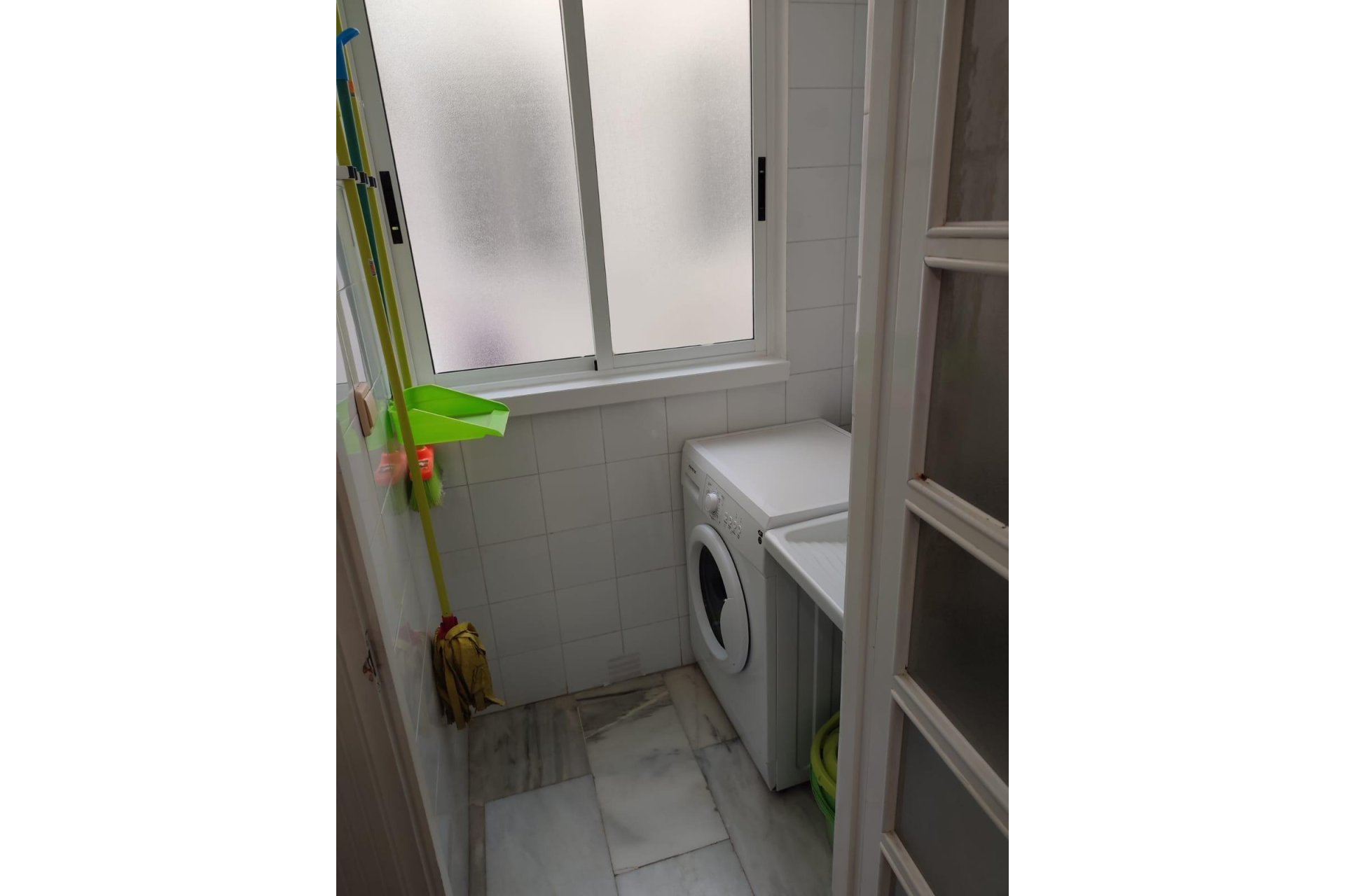 Segunda mano - Apartamento -
Torrevieja - Los Frutales