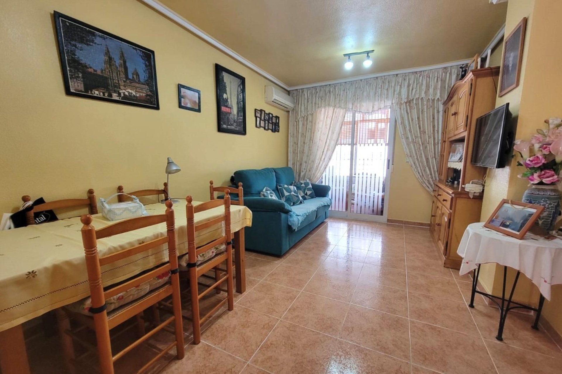 Segunda mano - Apartamento -
Torrevieja - Nueva Torrevieja
