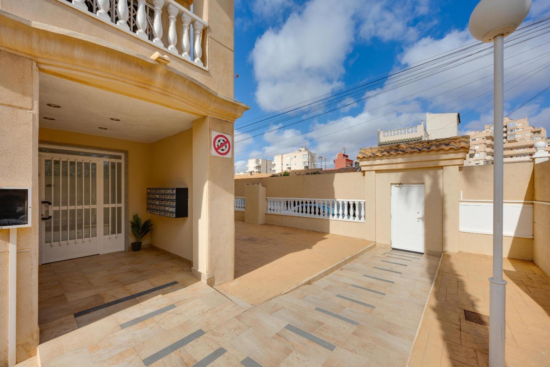 Segunda mano - Apartamento -
Torrevieja - Nueva Torrevieja