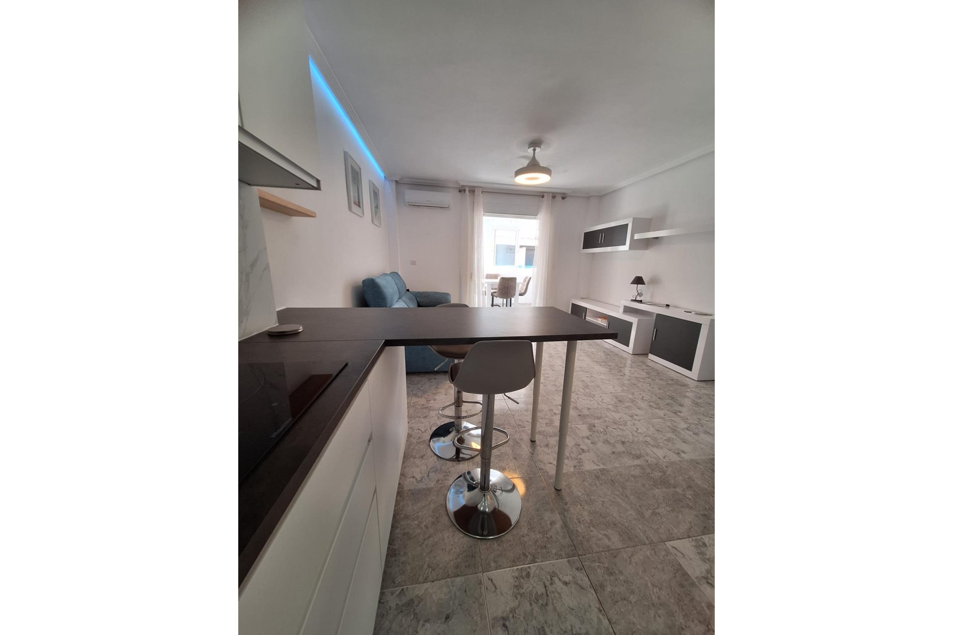 Segunda mano - Apartamento -
Torrevieja - Nueva Torrevieja