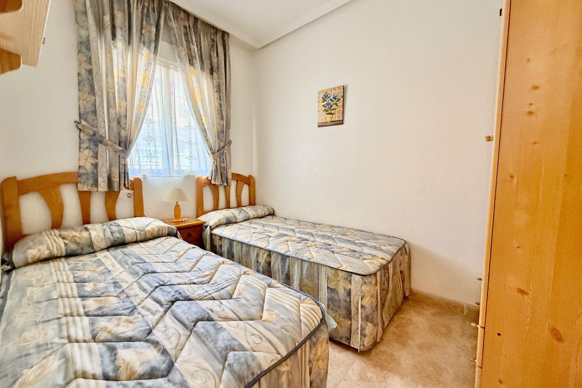Segunda mano - Apartamento -
Torrevieja - PARQUE DE LAS NACIONES