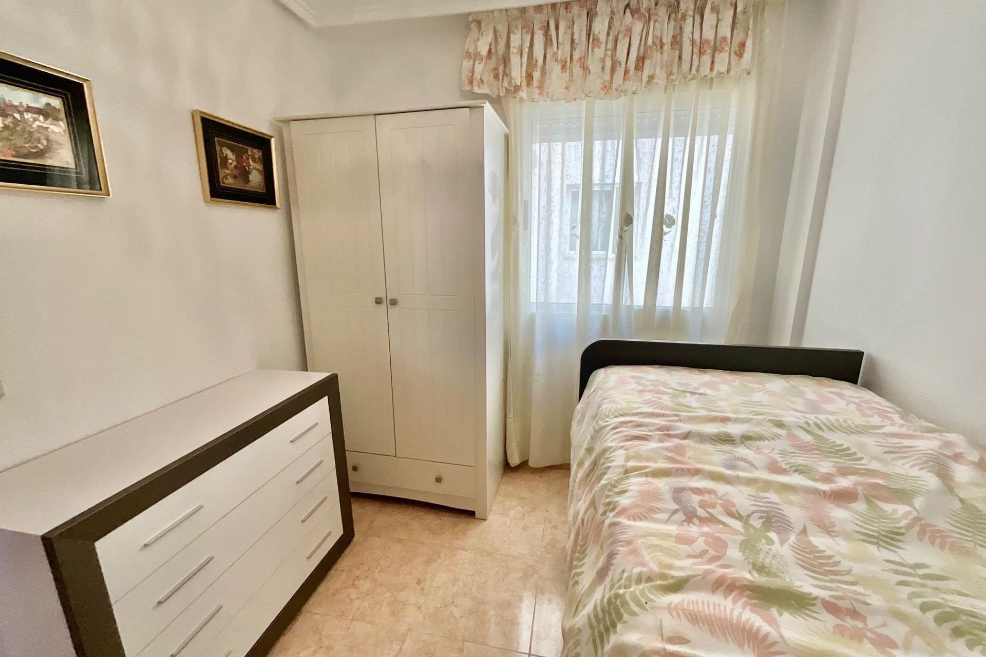 Segunda mano - Apartamento -
Torrevieja - PARQUE DE LAS NACIONES