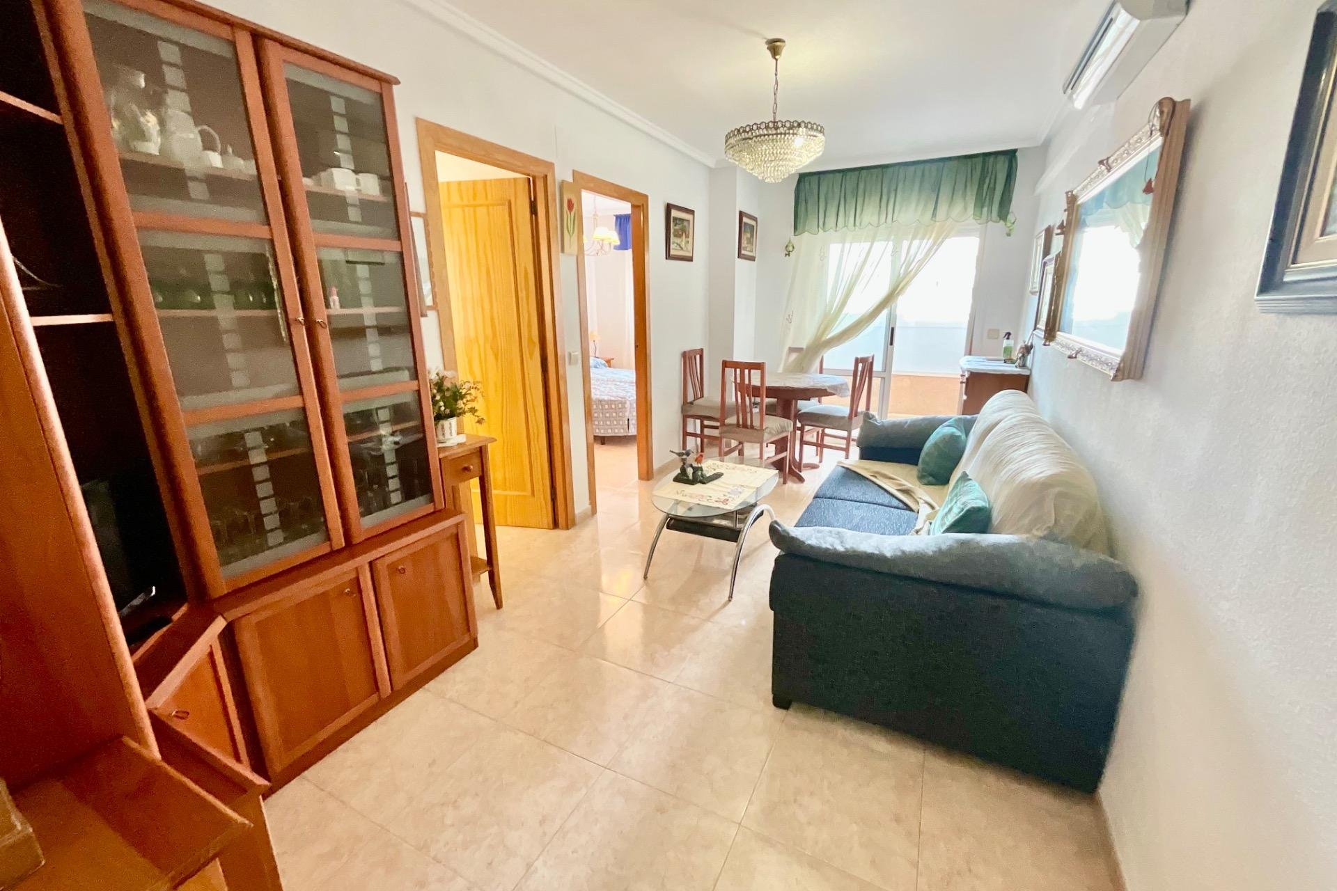 Segunda mano - Apartamento -
Torrevieja - PARQUE DE LAS NACIONES