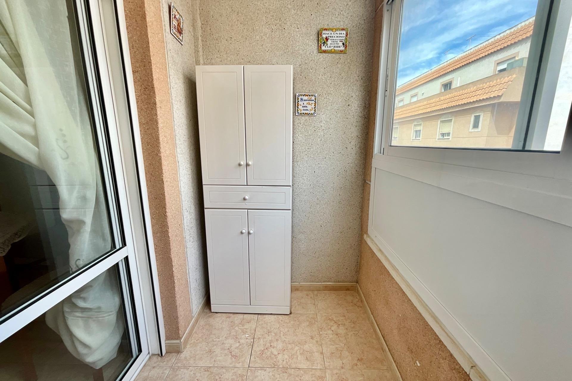 Segunda mano - Apartamento -
Torrevieja - PARQUE DE LAS NACIONES