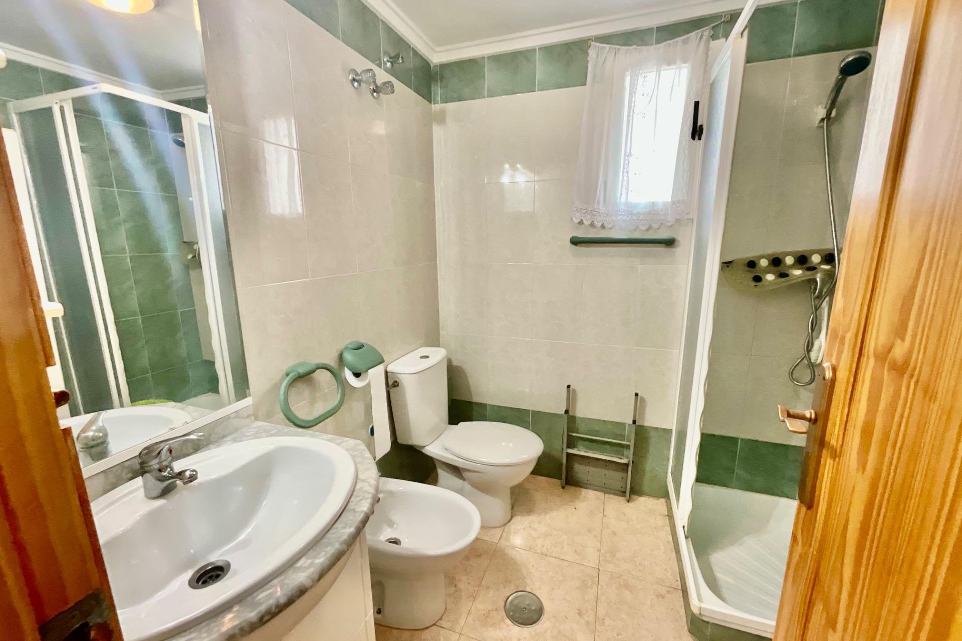 Segunda mano - Apartamento -
Torrevieja - PARQUE DE LAS NACIONES