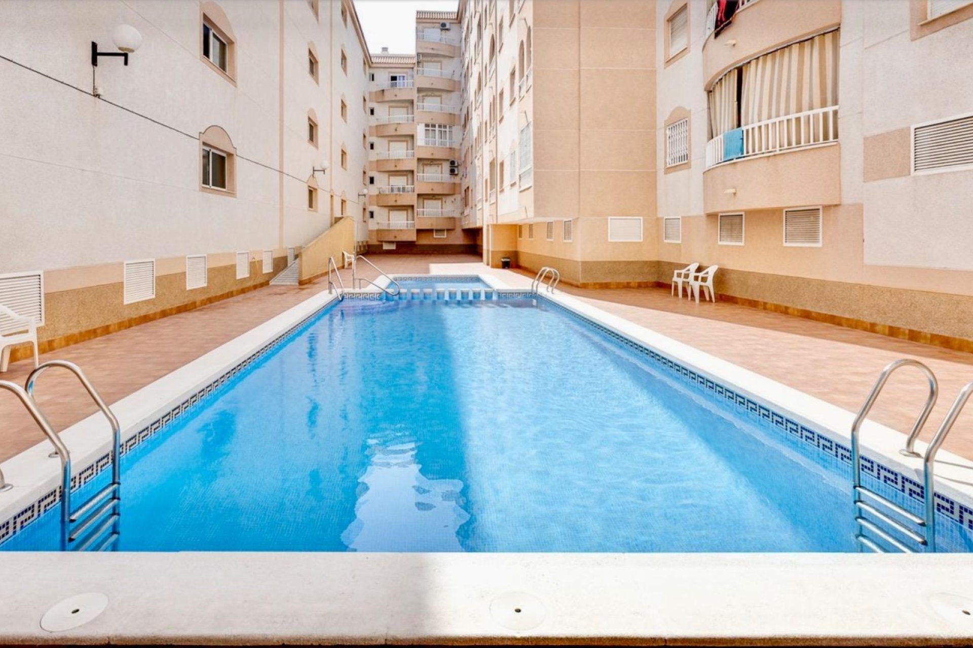 Segunda mano - Apartamento -
Torrevieja - PARQUE DE LAS NACIONES