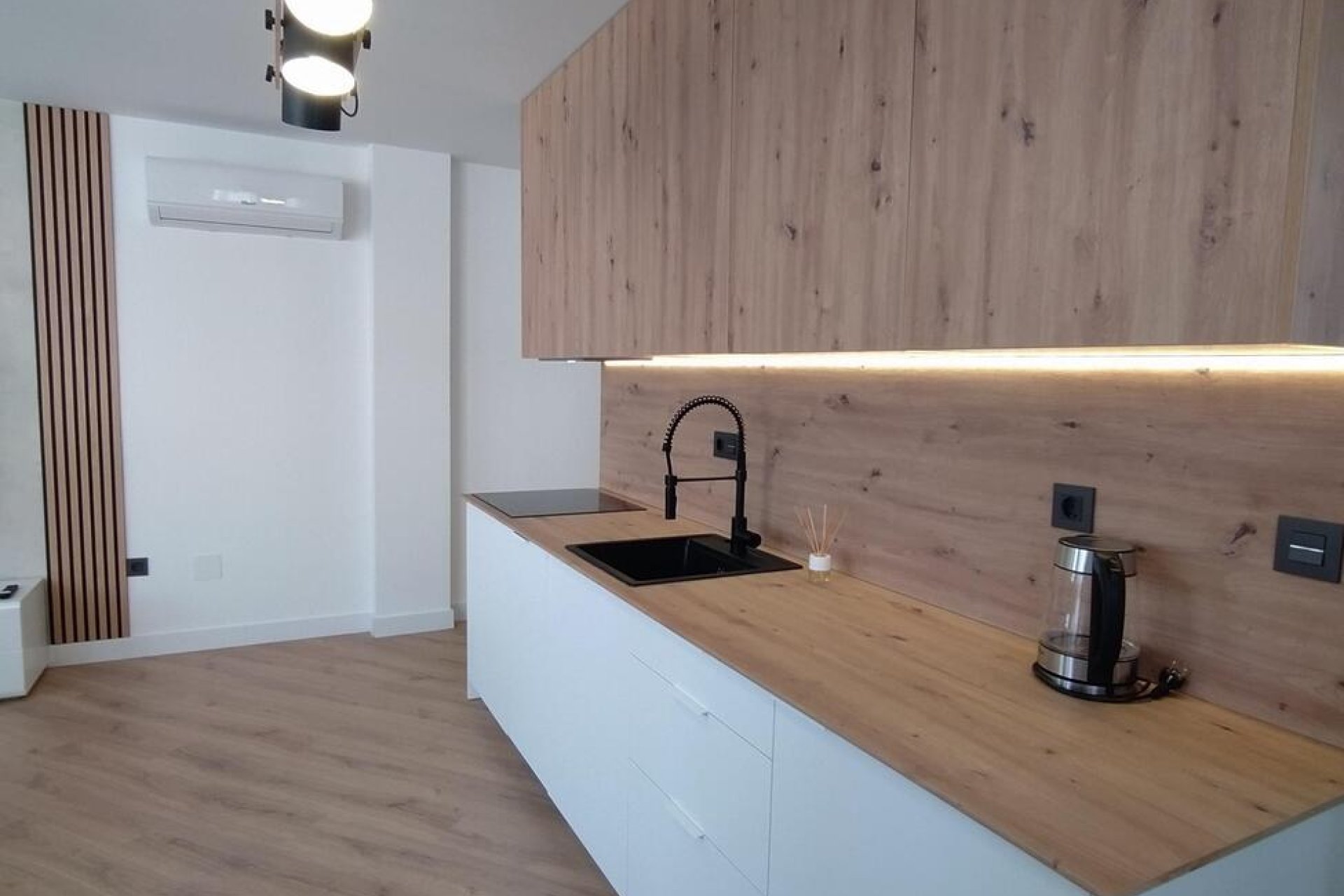 Segunda mano - Apartamento -
Torrevieja - PARQUE DE LAS NACIONES