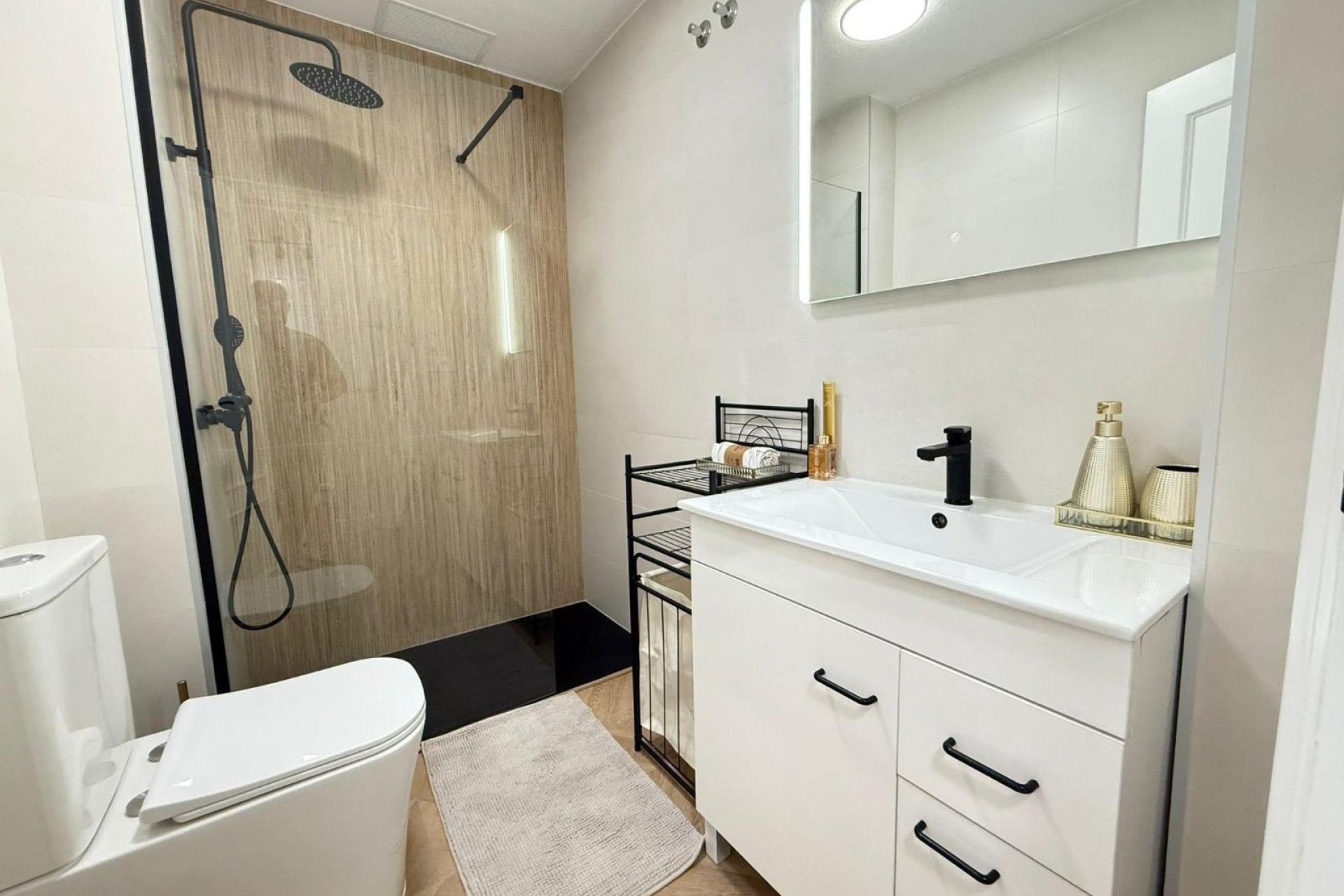Segunda mano - Apartamento -
Torrevieja - PARQUE DE LAS NACIONES
