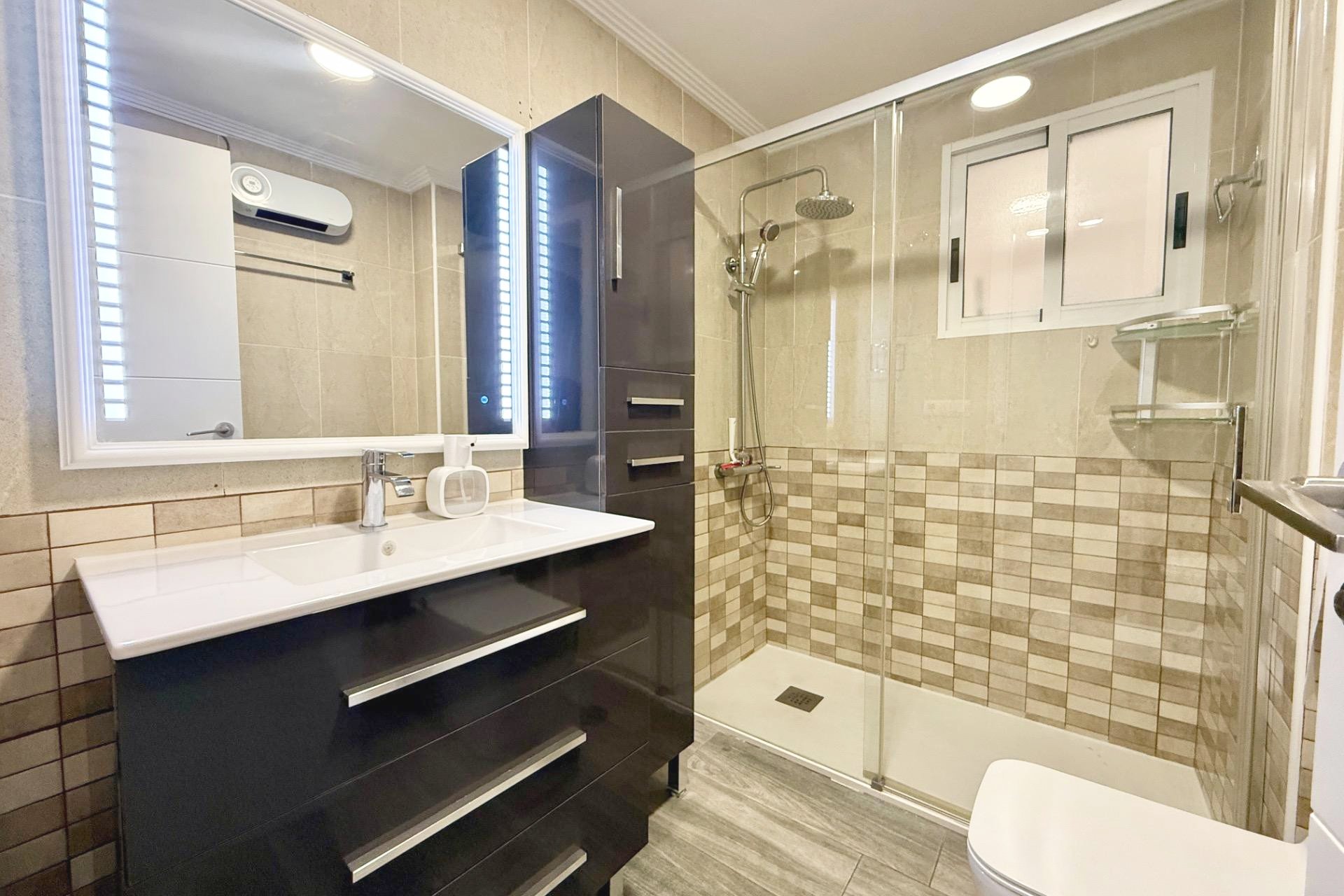 Segunda mano - Apartamento -
Torrevieja - PARQUE DE LAS NACIONES