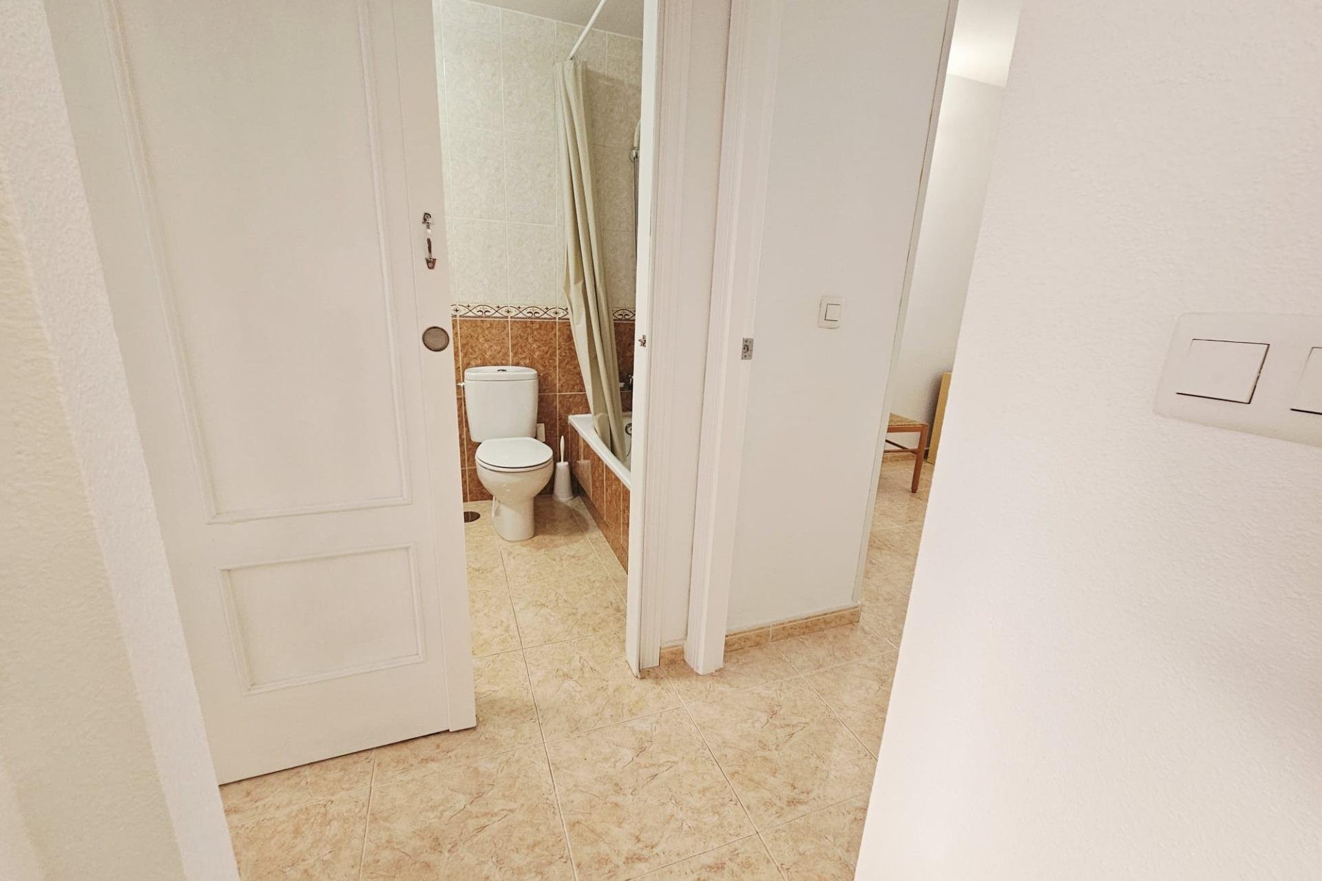 Segunda mano - Apartamento -
Torrevieja - PARQUE DE LAS NACIONES