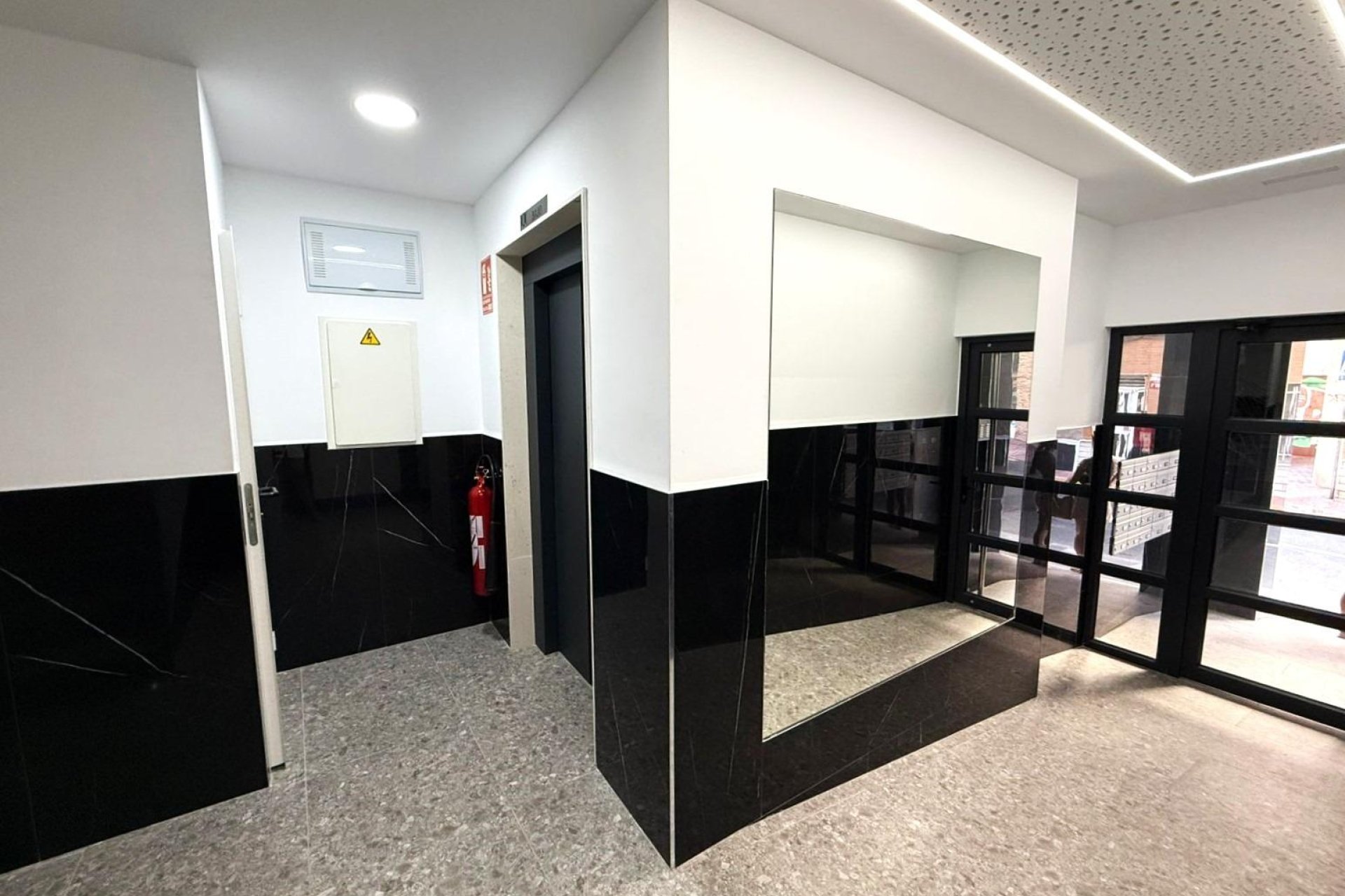 Segunda mano - Apartamento -
Torrevieja - PARQUE DE LAS NACIONES