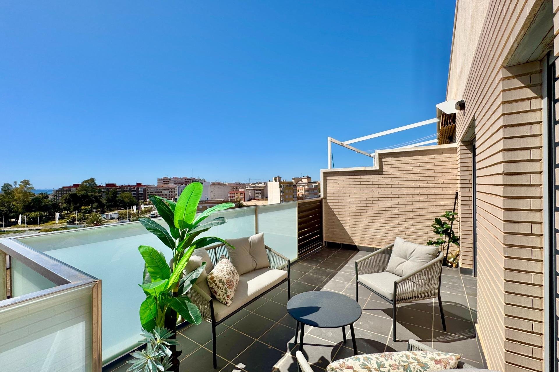 Segunda mano - Apartamento -
Torrevieja - PARQUE DE LAS NACIONES