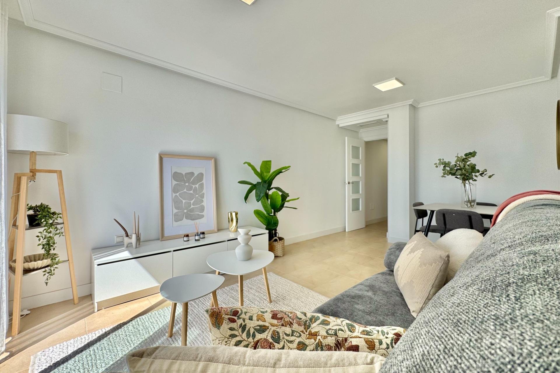 Segunda mano - Apartamento -
Torrevieja - PARQUE DE LAS NACIONES