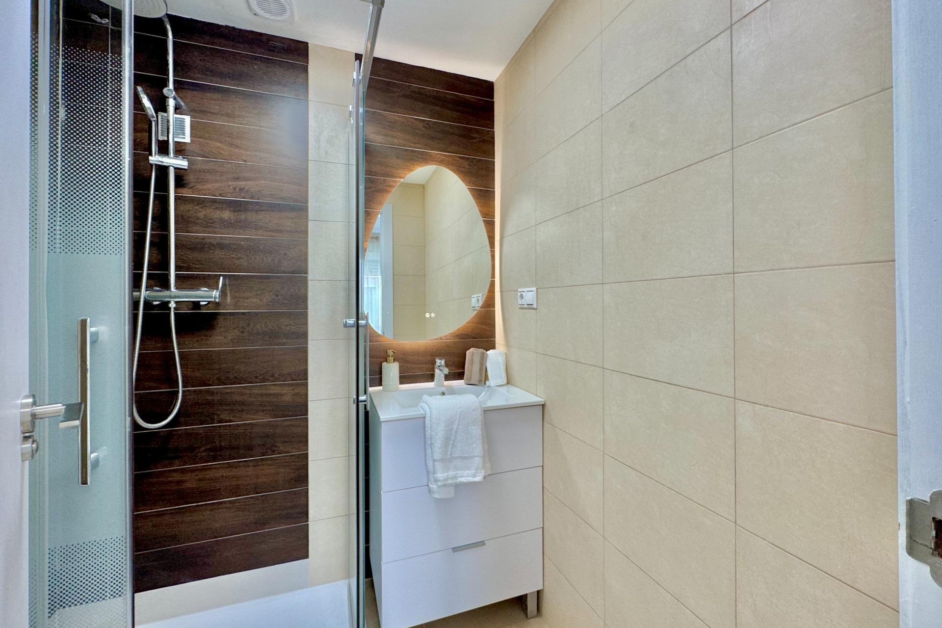 Segunda mano - Apartamento -
Torrevieja - PARQUE DE LAS NACIONES