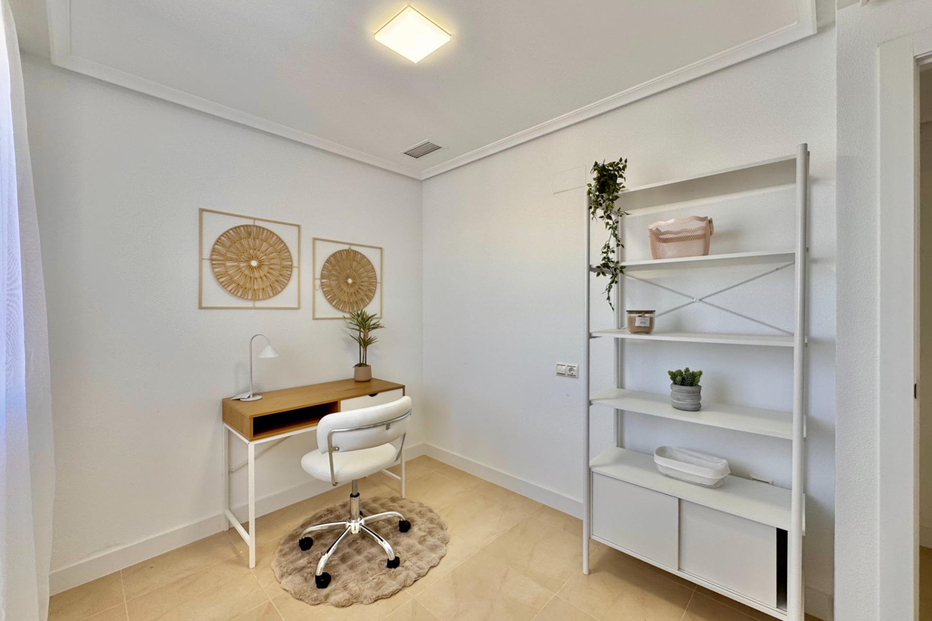 Segunda mano - Apartamento -
Torrevieja - PARQUE DE LAS NACIONES