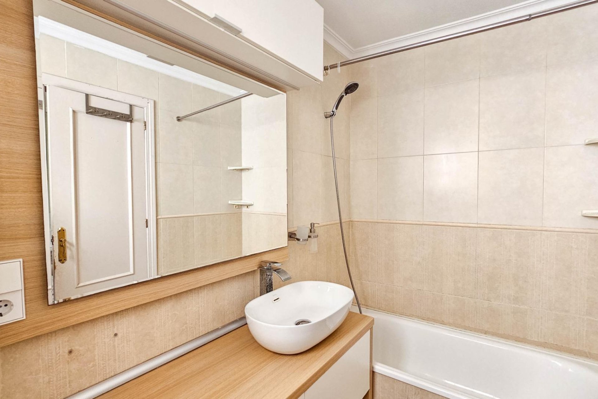 Segunda mano - Apartamento -
Torrevieja - PARQUE DE LAS NACIONES