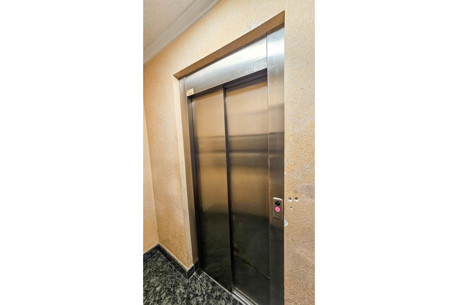 Segunda mano - Apartamento -
Torrevieja - PARQUE DE LAS NACIONES