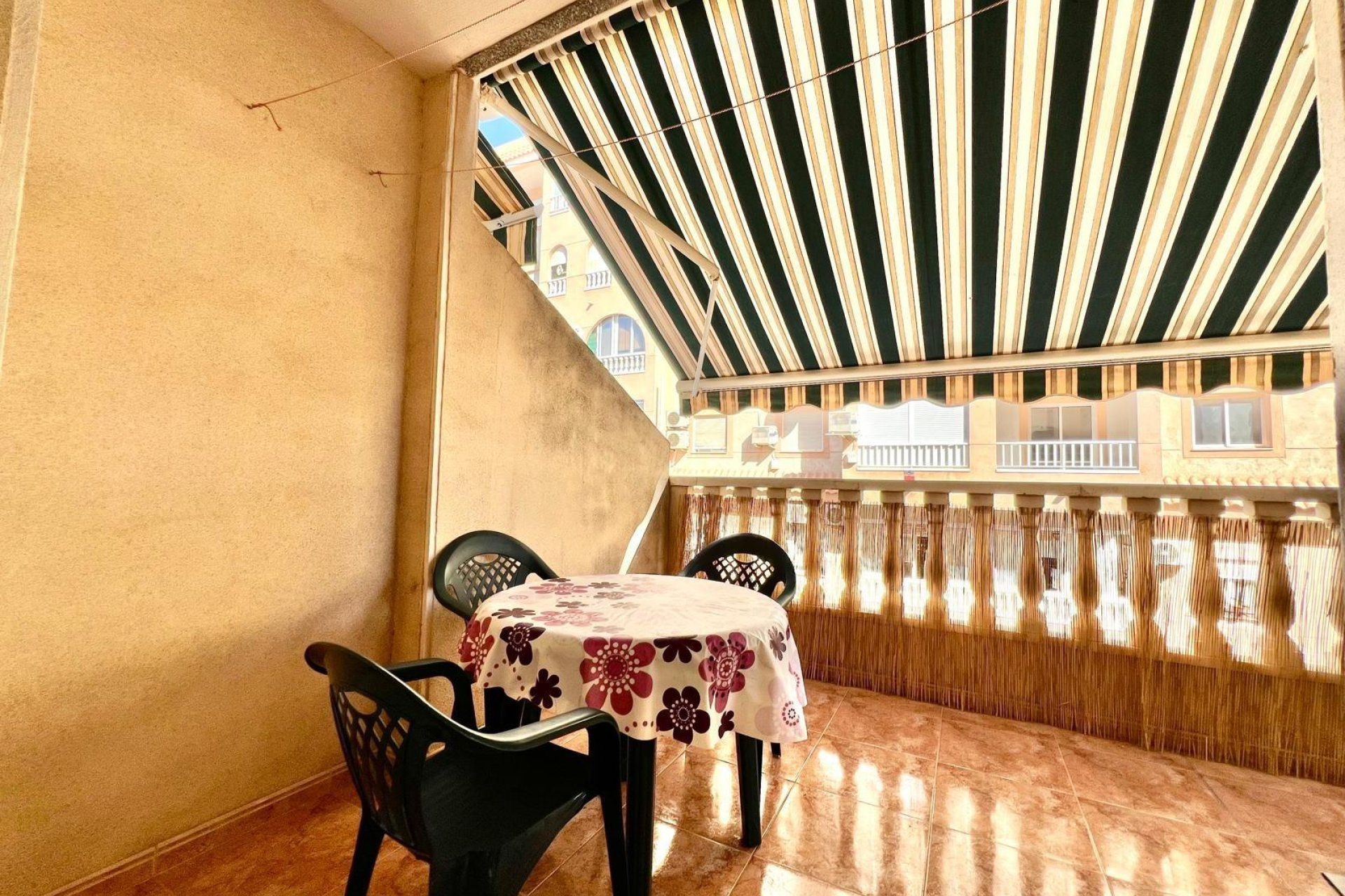 Segunda mano - Apartamento -
Torrevieja - PARQUE DE LAS NACIONES