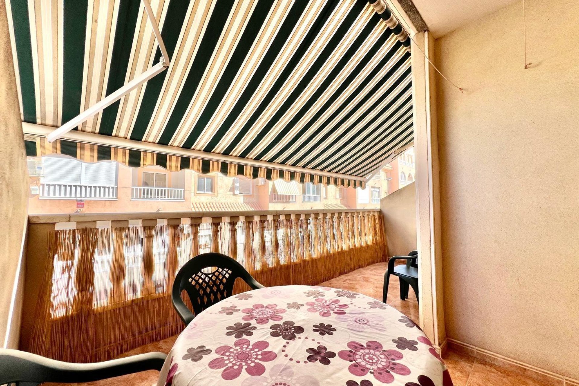 Segunda mano - Apartamento -
Torrevieja - PARQUE DE LAS NACIONES