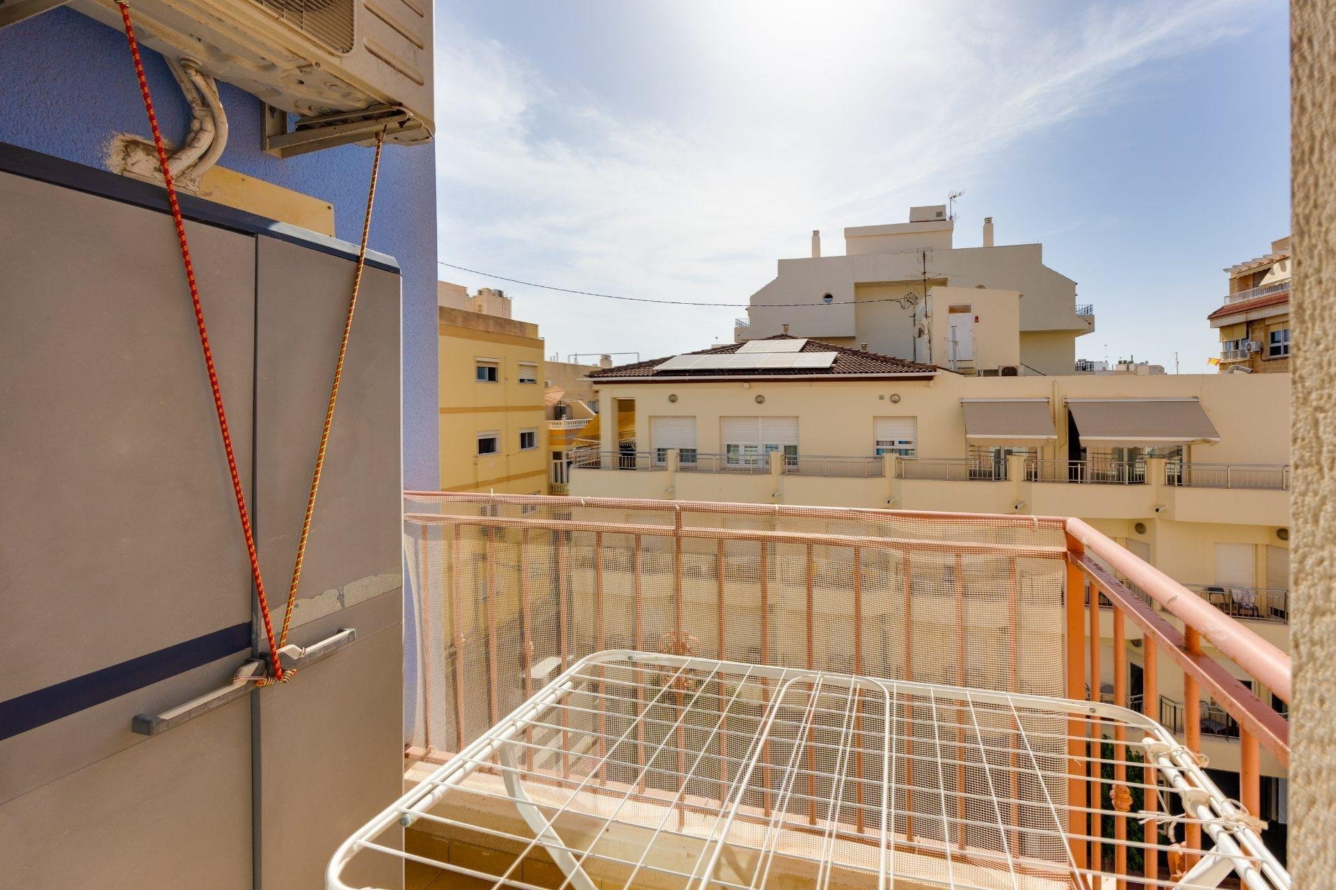 Segunda mano - Apartamento -
Torrevieja - PARQUE DE LAS NACIONES