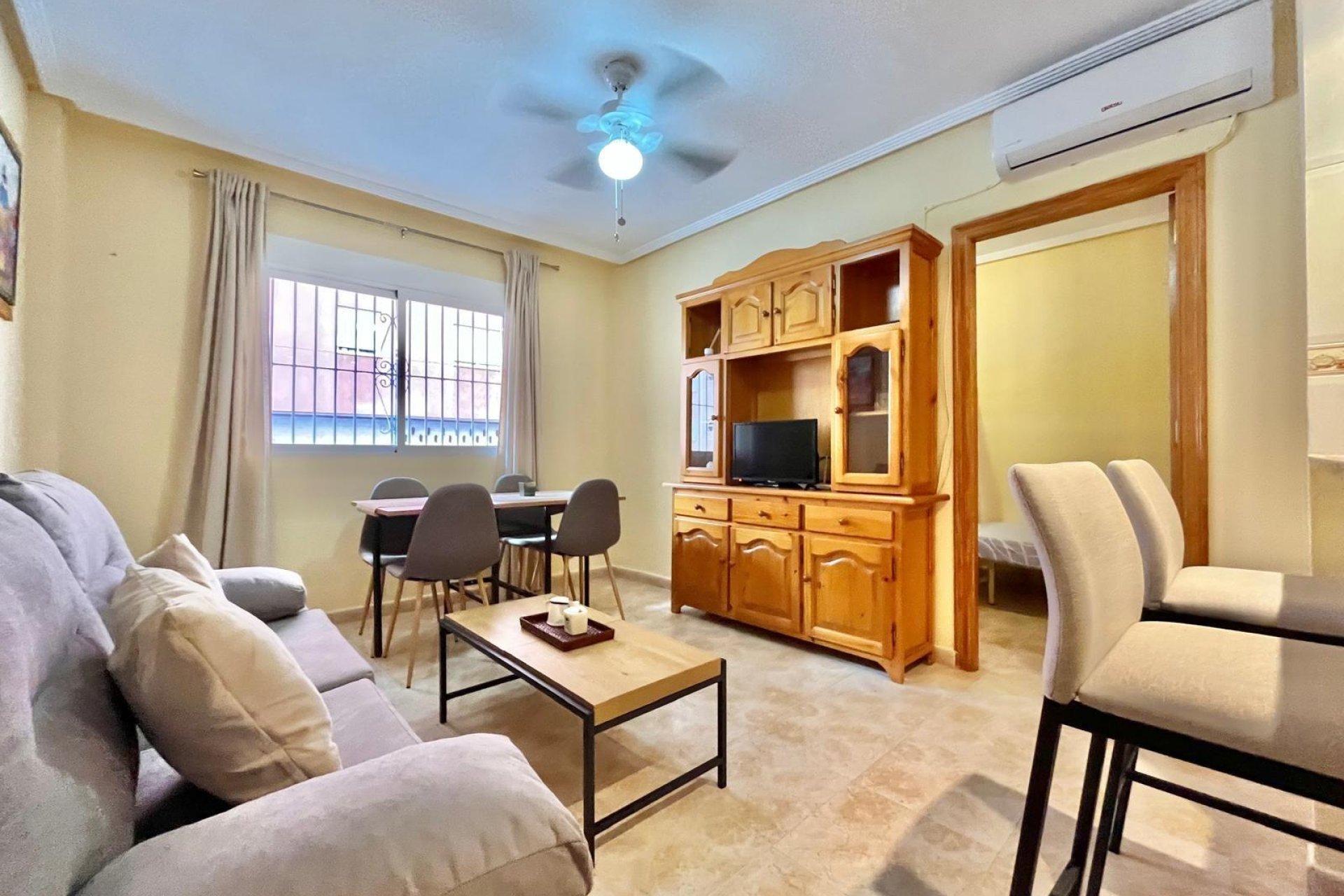 Segunda mano - Apartamento -
Torrevieja - Parque Las Naciones