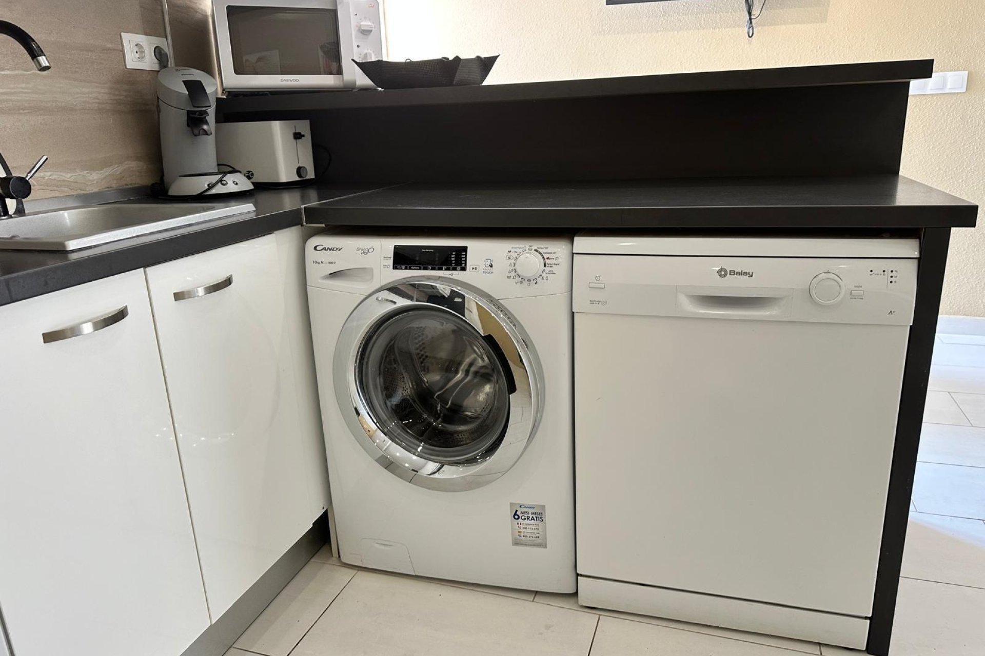 Segunda mano - Apartamento -
Torrevieja - Paseo Maritimo