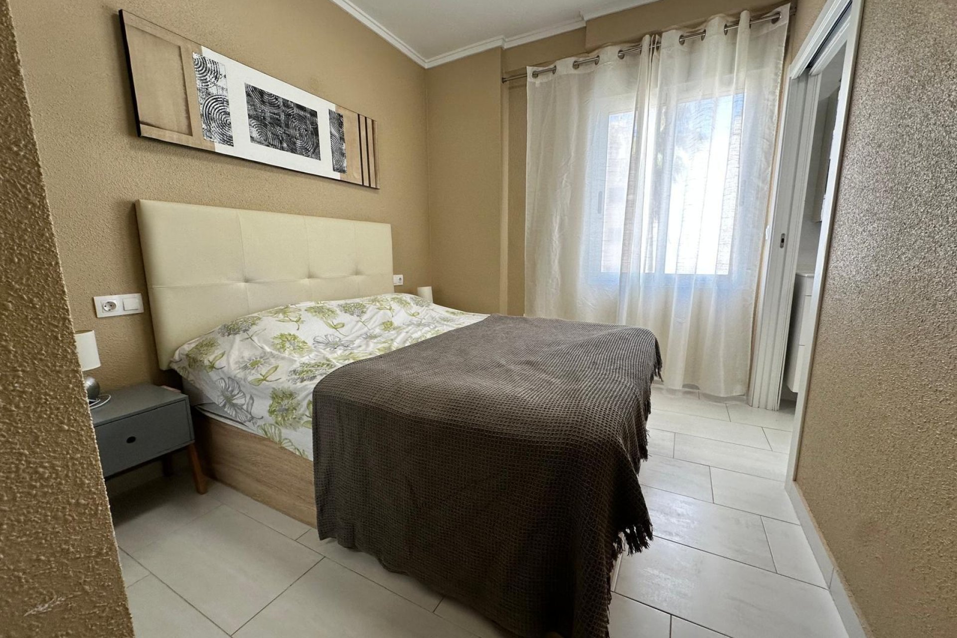Segunda mano - Apartamento -
Torrevieja - Paseo Maritimo