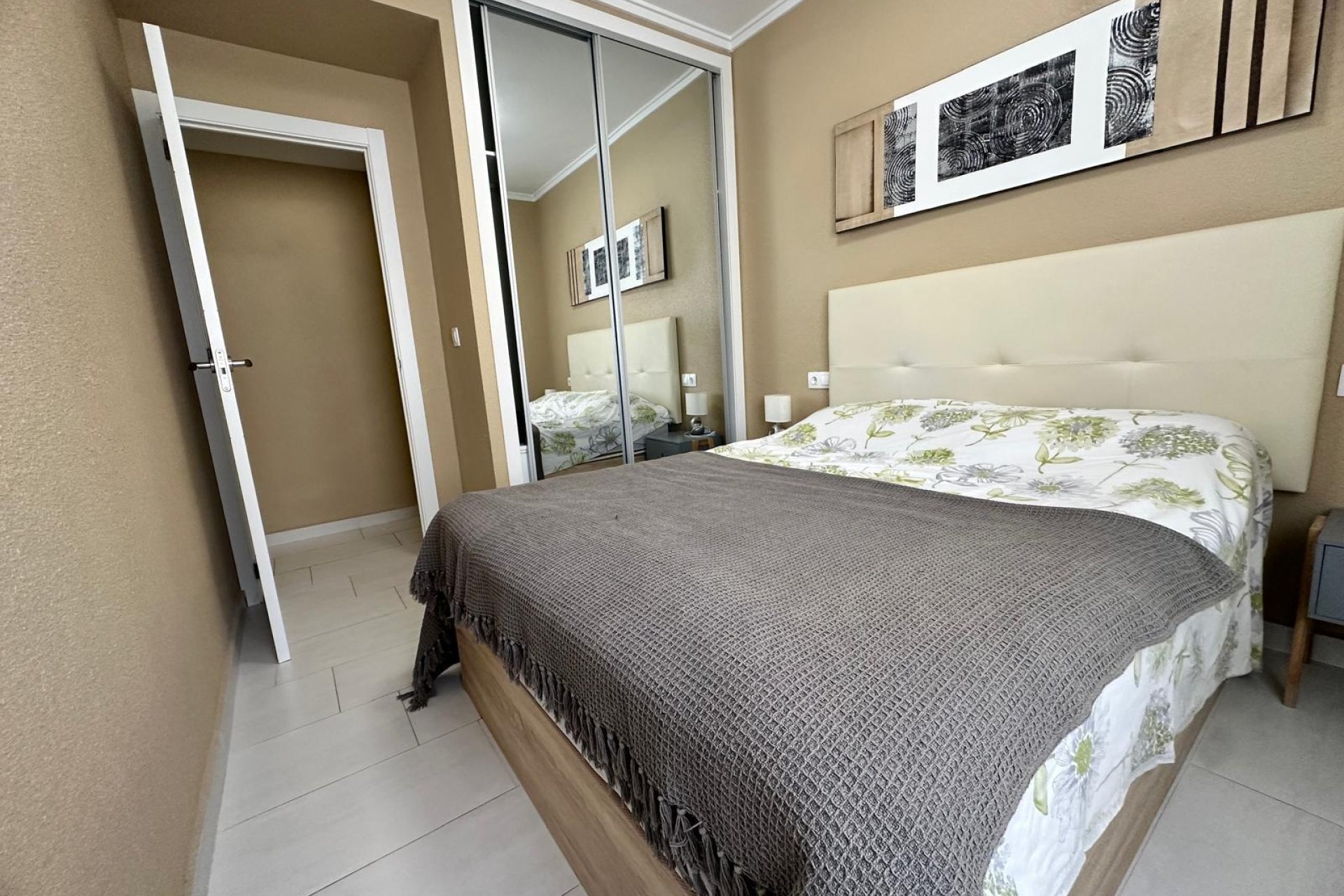 Segunda mano - Apartamento -
Torrevieja - Paseo Maritimo