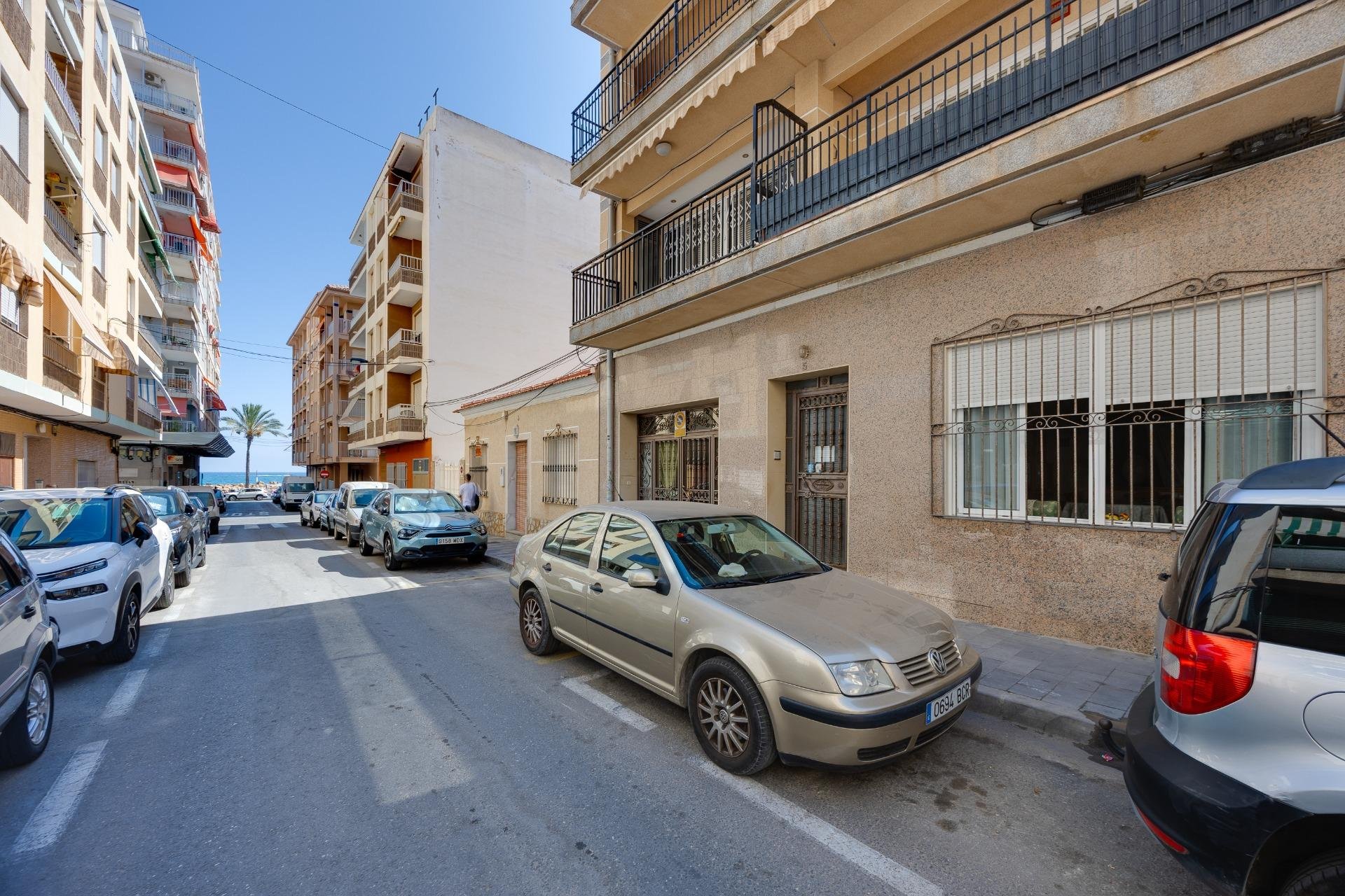 Segunda mano - Apartamento -
Torrevieja - Paseo Maritimo
