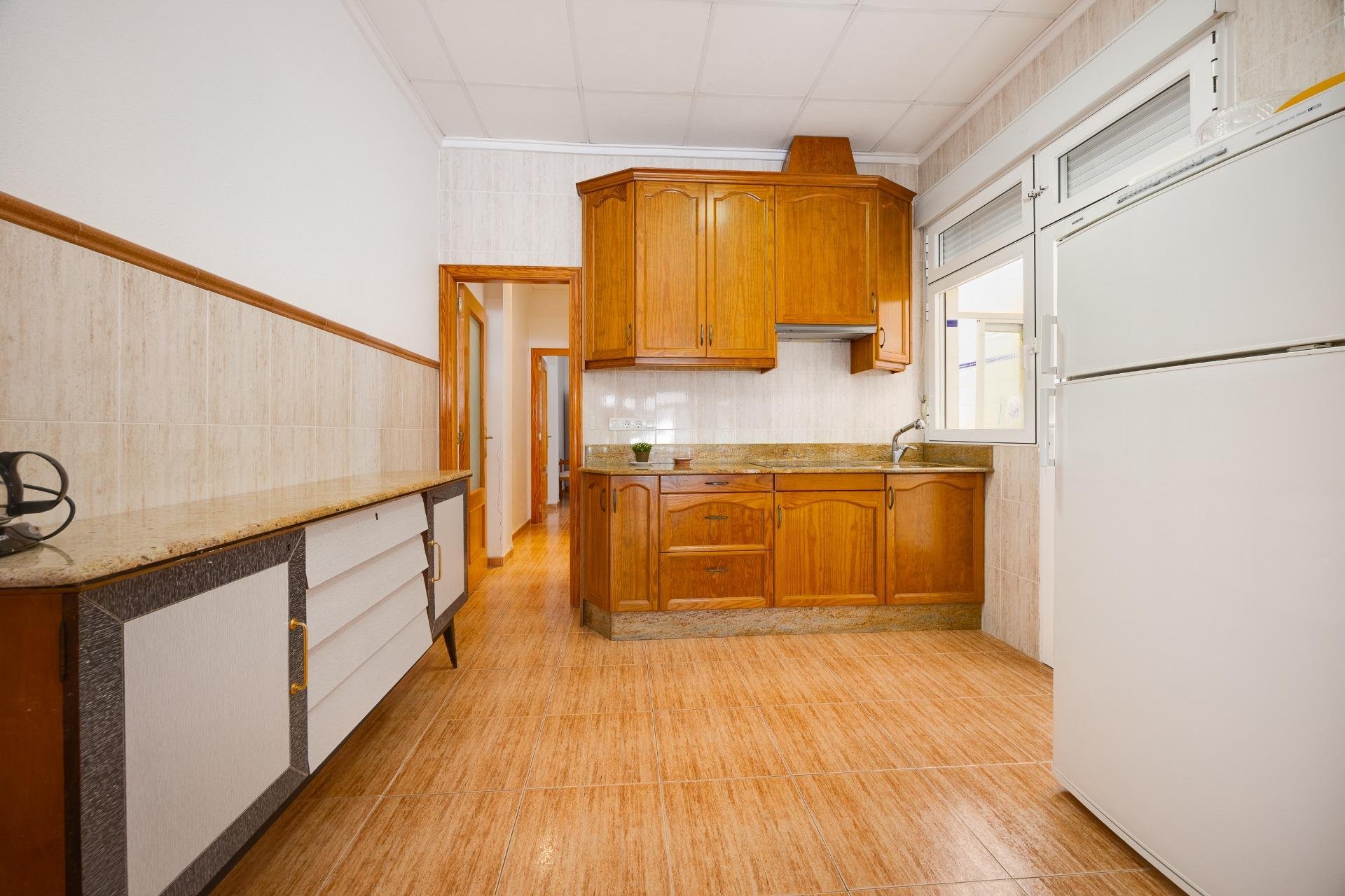 Segunda mano - Apartamento -
Torrevieja - Paseo Maritimo