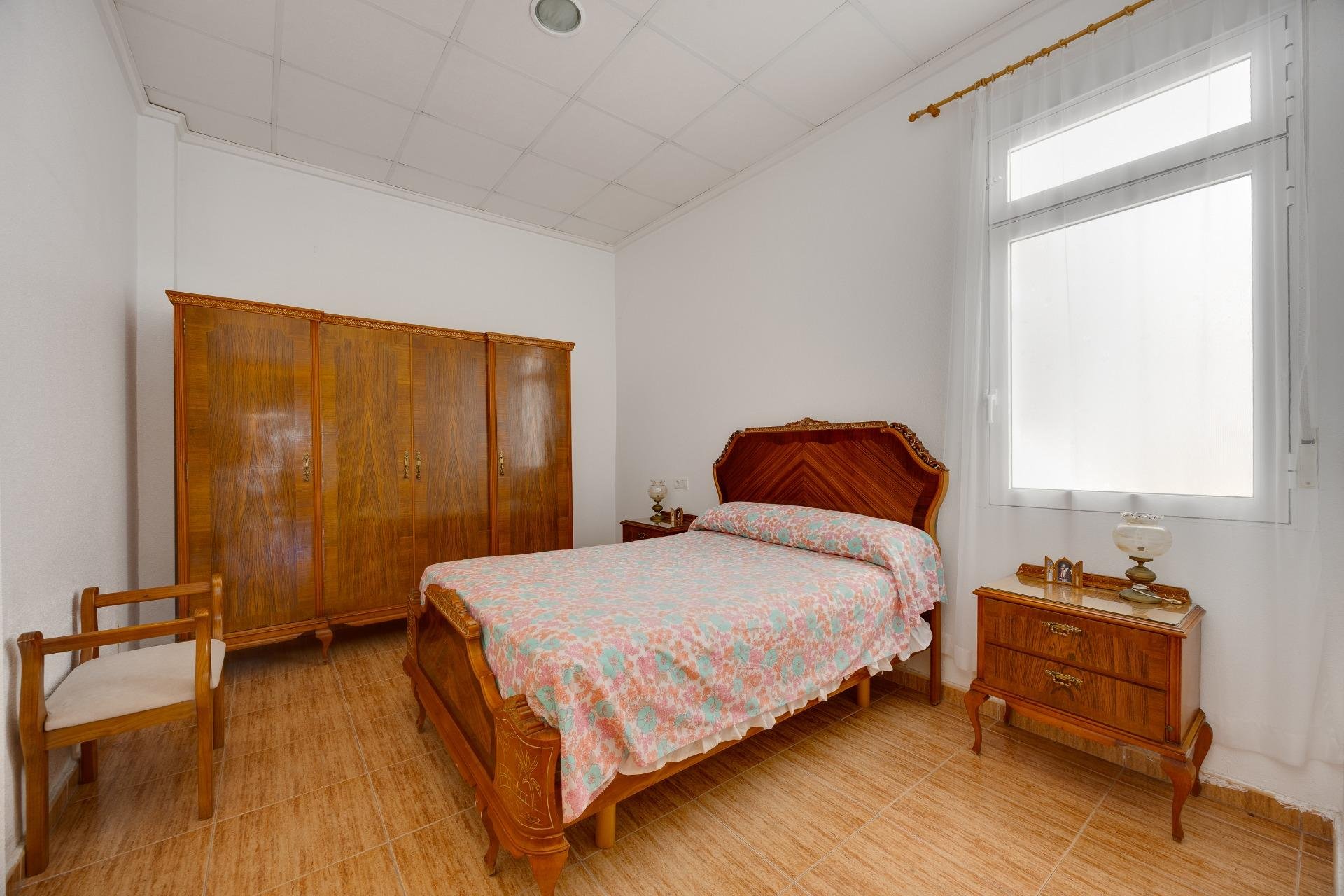 Segunda mano - Apartamento -
Torrevieja - Paseo Maritimo