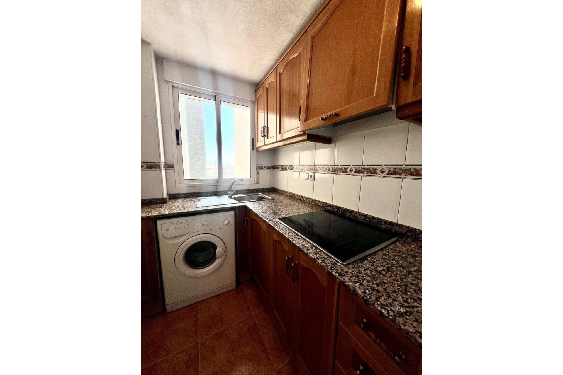 Segunda mano - Apartamento -
Torrevieja - Playa de los Locos