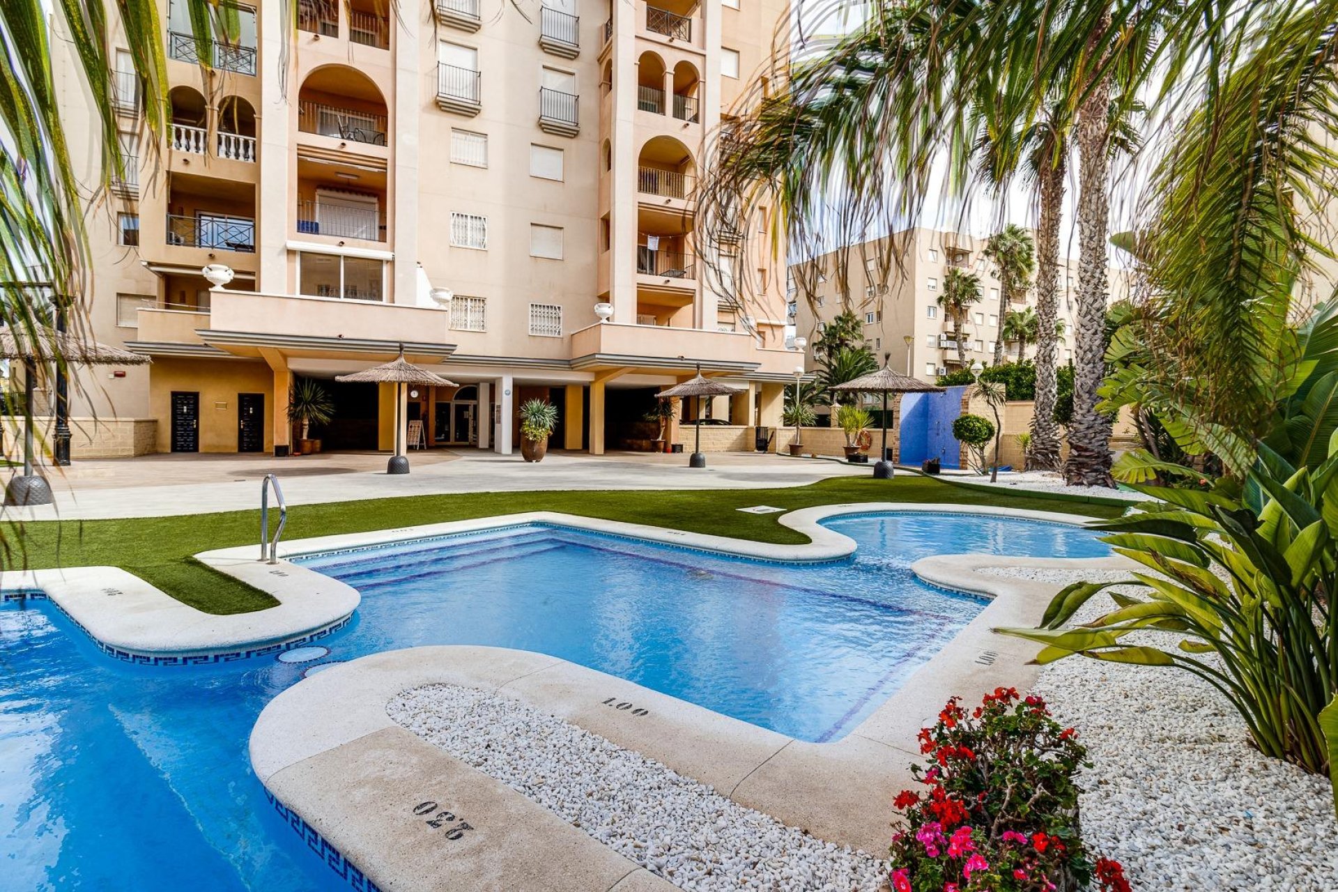 Segunda mano - Apartamento -
Torrevieja - Playa de los Locos