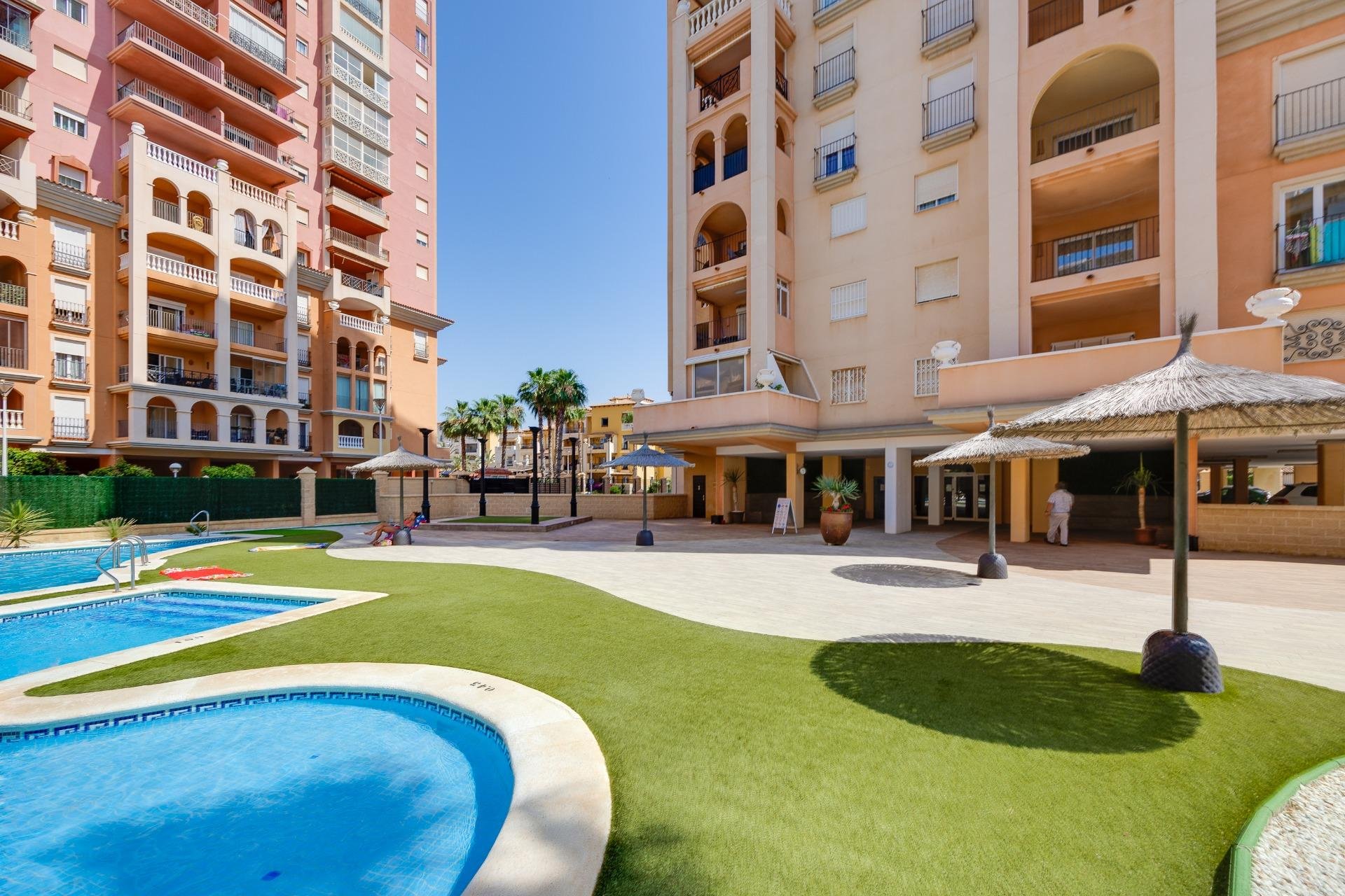 Segunda mano - Apartamento -
Torrevieja - Playa de los Locos